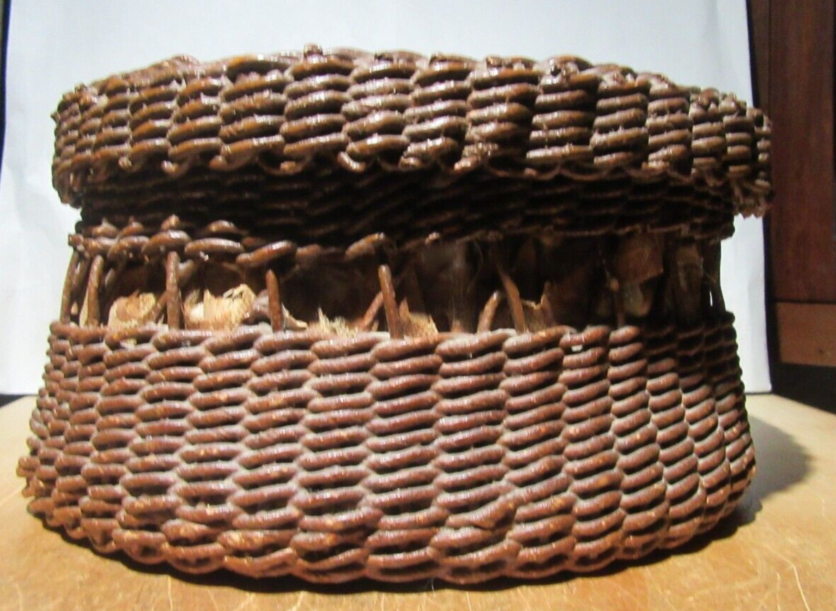 Antique Woven Wicker Sewing Basket  Brown Round 9 1/4