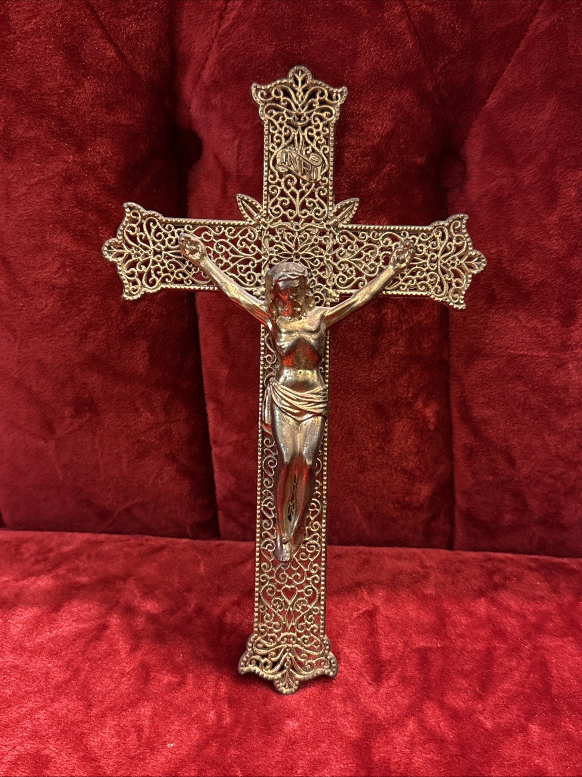 Catholic Brass Filigree Cross Wall Hanging Crucifix Jesus INRI Gold Tone 9”x 5.5