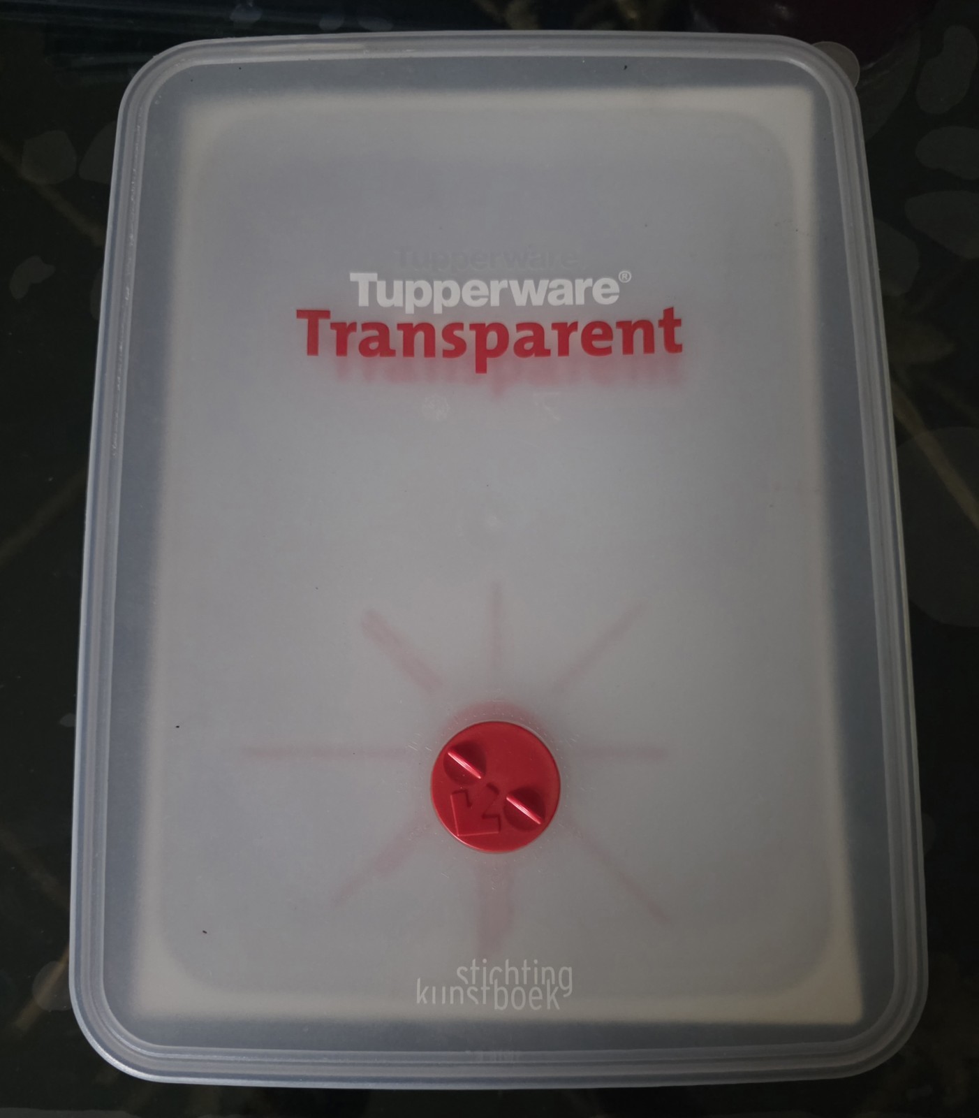 Tupperware: Transparent