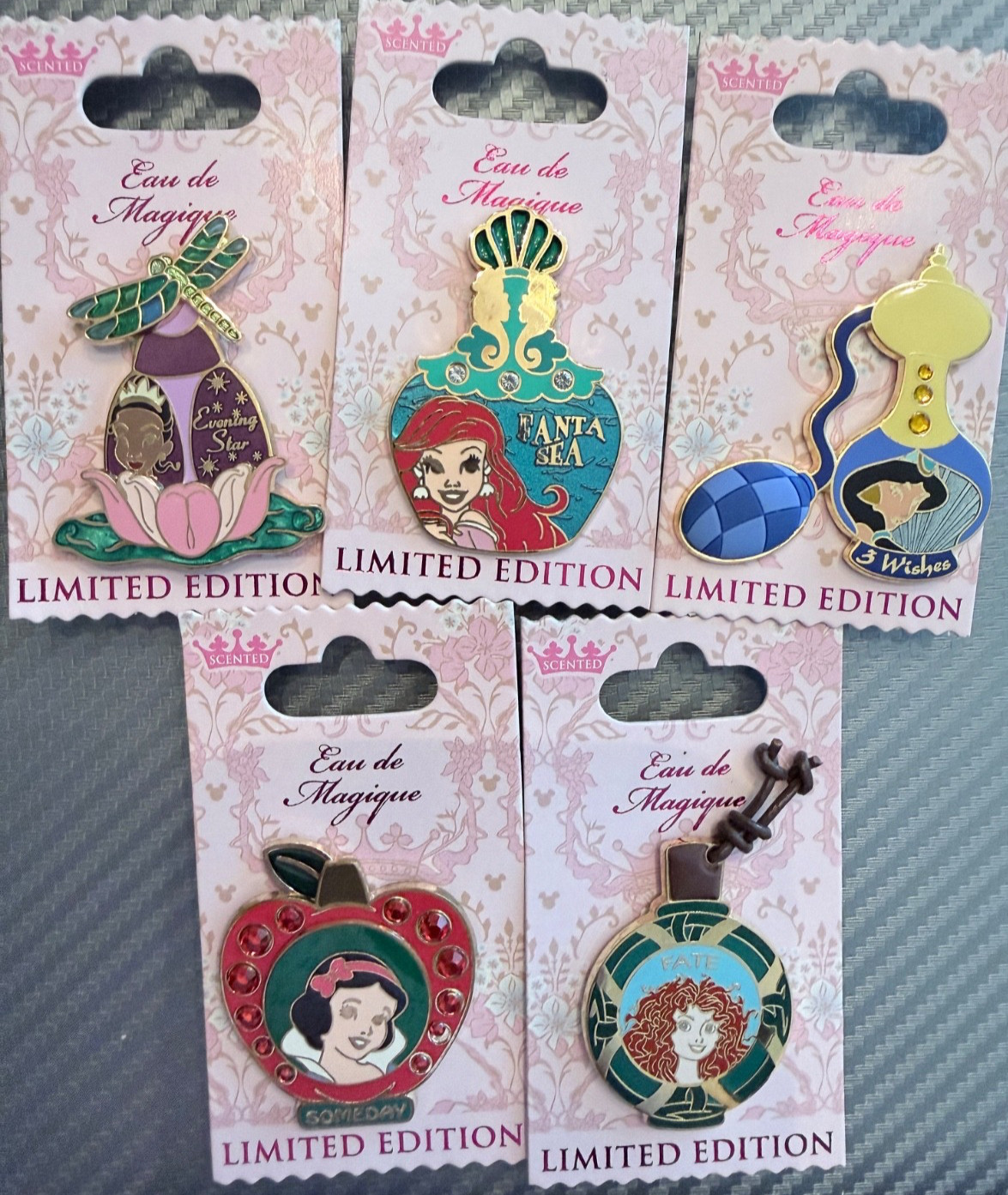 Disney Eau De Magique 2014 Pin Lot 5 LE Jasmine Ariel Tiana Merida Snow