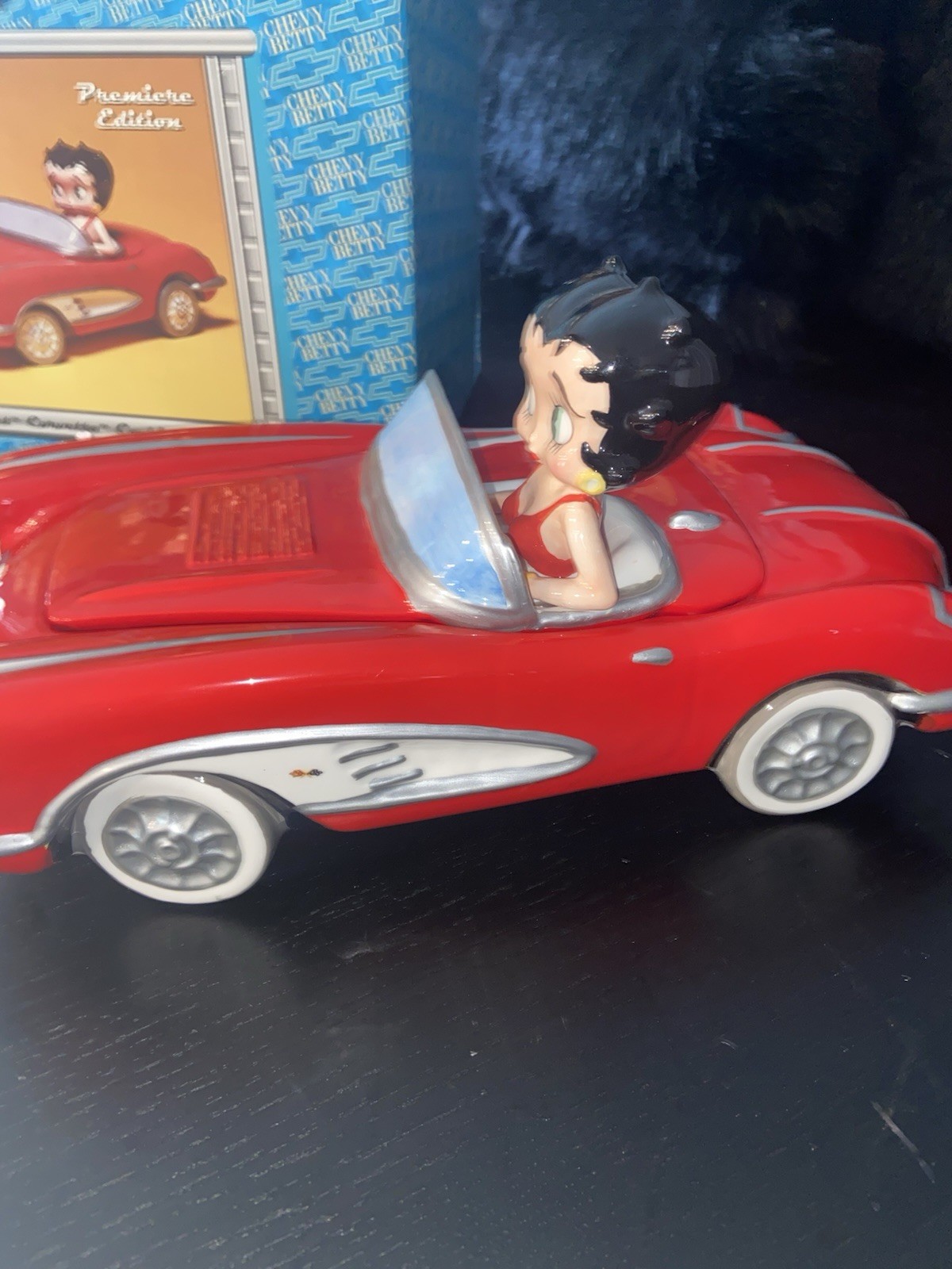 Betty Boop Chevy Betty 1958 red Corvette Cookie Jar Figurine NIB #2214\\4000