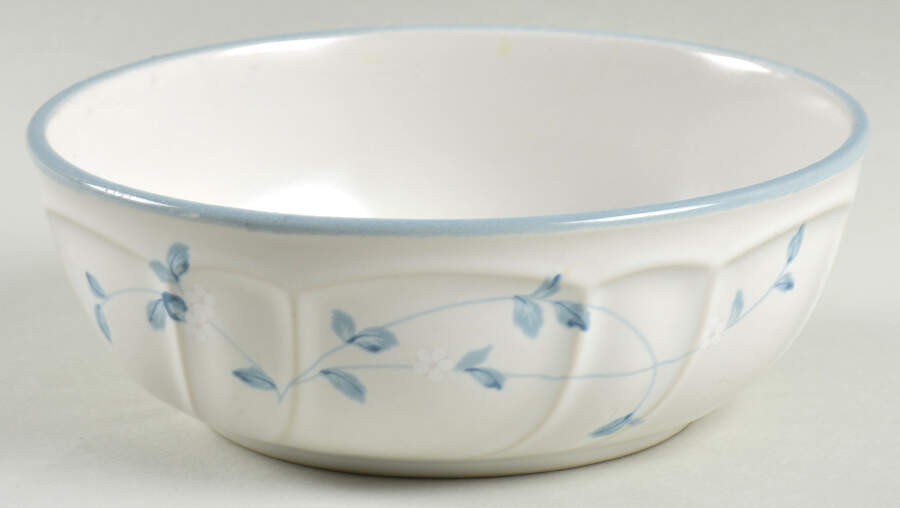 Noritake Strawberry Delight Cereal Bowl 468130