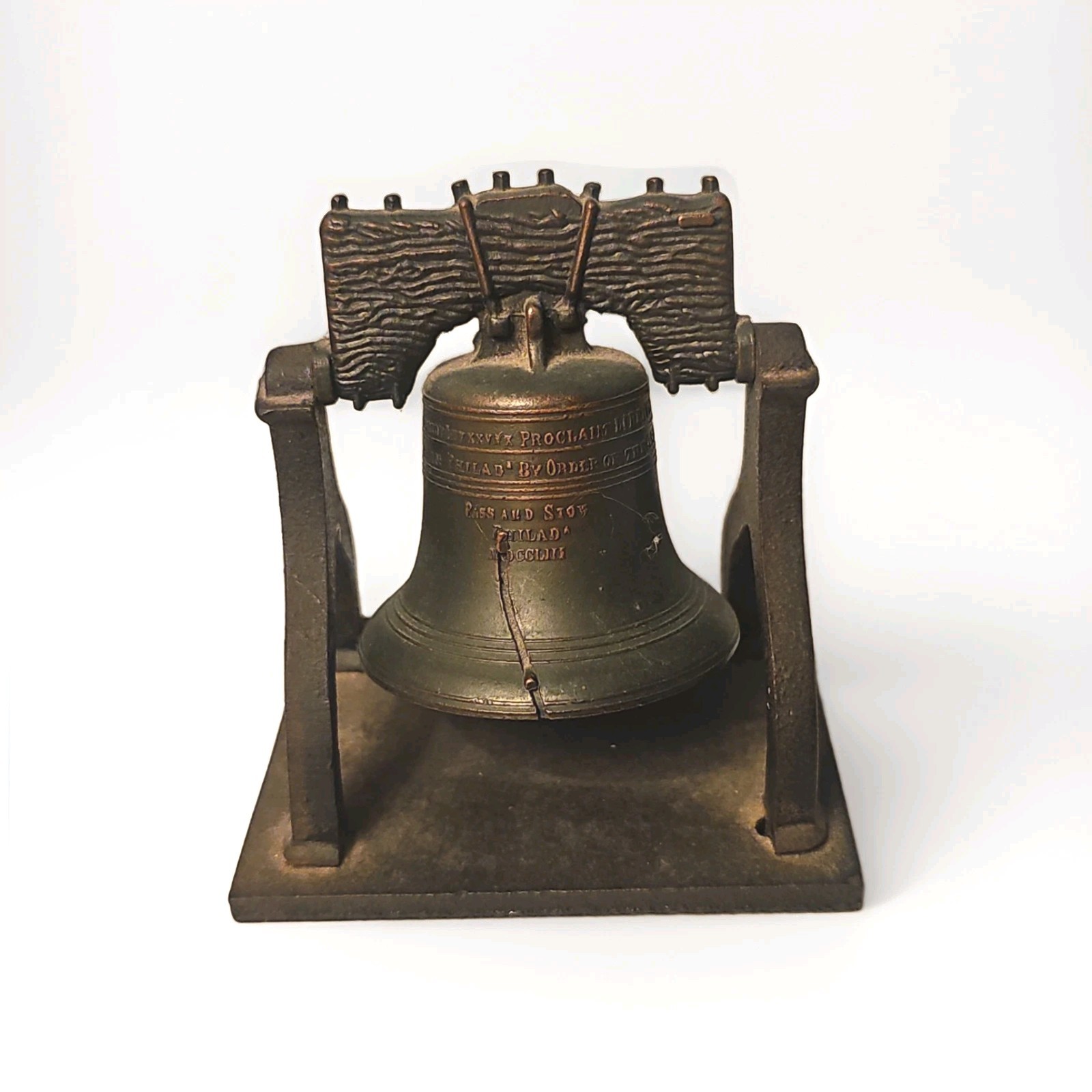 VINTAGE PENNCRAFT CAST IRON THE LIBERTY BELL WITH CLAPPER JULY 4, 1776