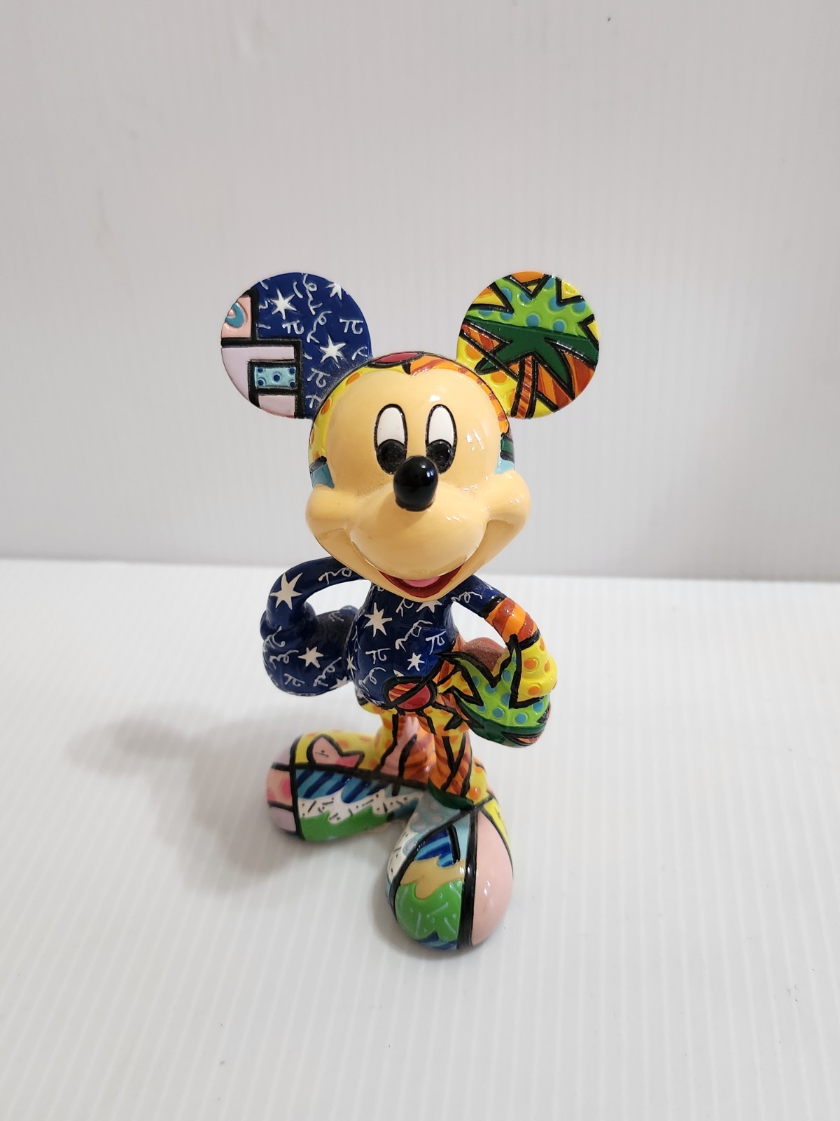 Disney Romero Britto Mickey Mouse Summer Fun Mini Figurine 4020811 Disney Romero Britto Mickey Mouse Summer Fun Mini Figurine 4020811