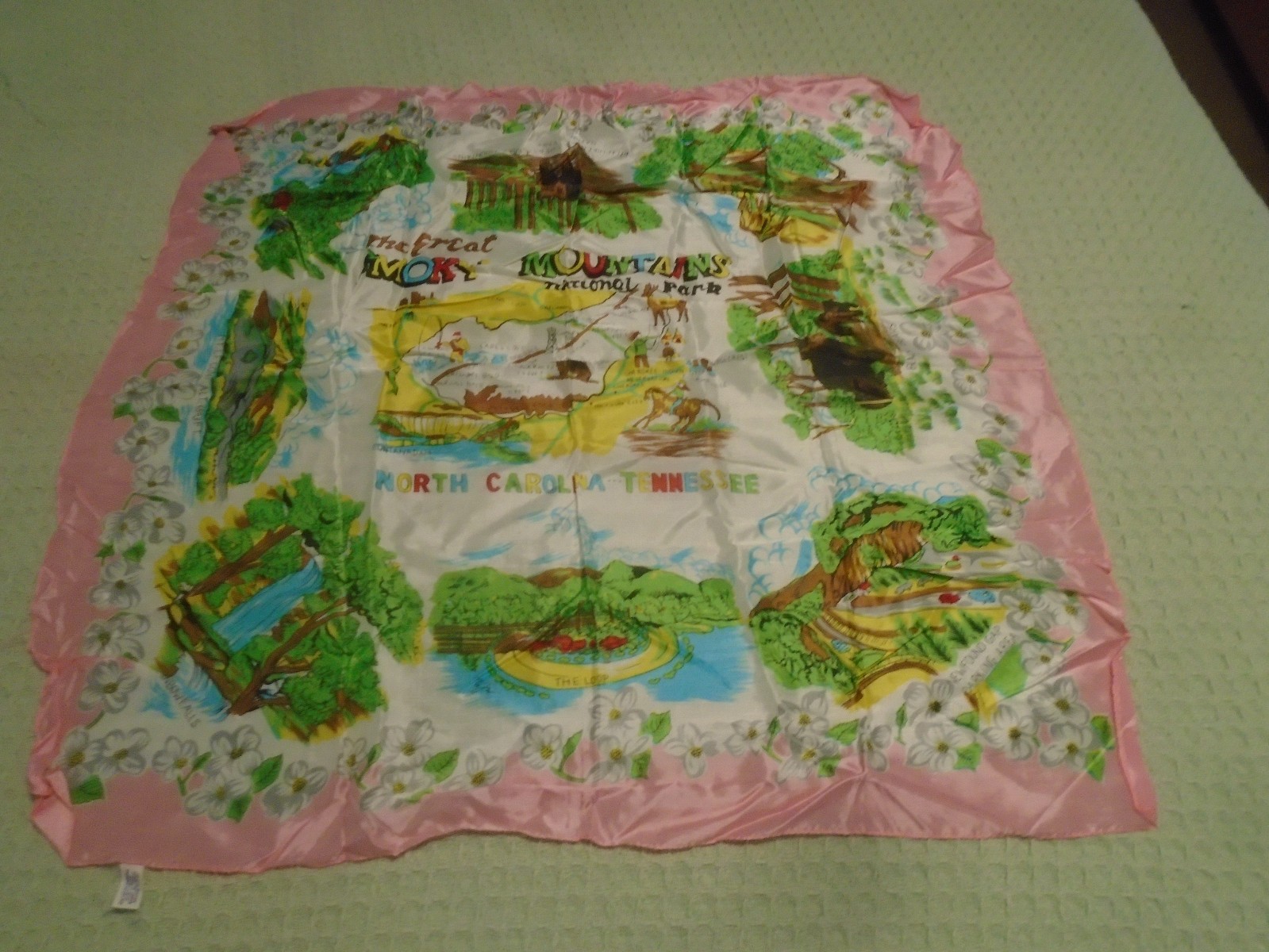 VINTAGE Great Smoky Mountains National Park Souvenir Scarf VINTAGE Great Smoky Mountains National Park Souvenir Scarf