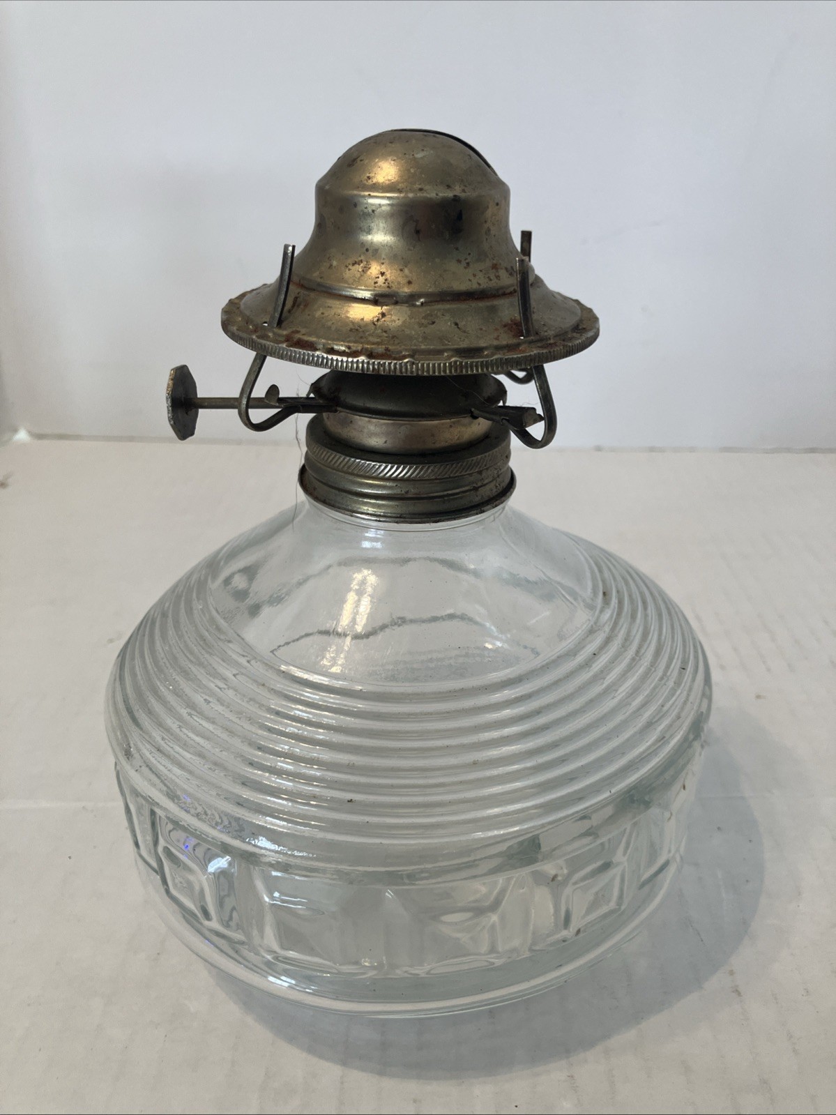 Vintage KAADAN RIBBED DIAMOND BLOCK GLASS OIL KEROSENE LAMP