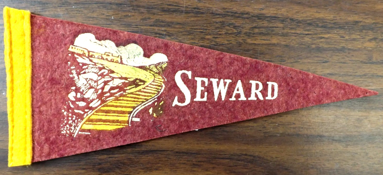 VINTAGE 1940s SEWARD ALASKA PENNANT 8.5\ VINTAGE 1940s SEWARD ALASKA PENNANT 8.5\