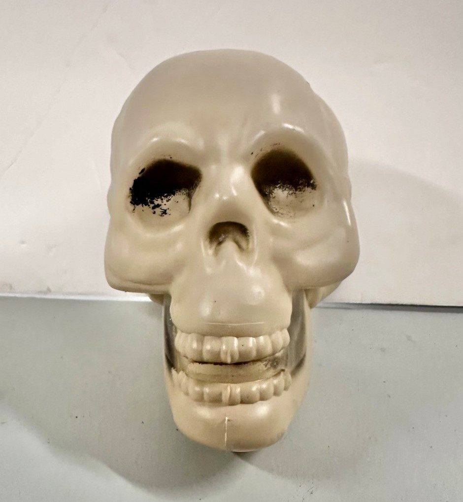 Vintage 1990’s Skull Blow Mold Vintage 1990’s Skull Blow Mold
