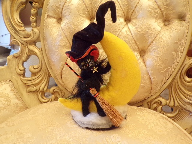 Anna Lee Moonlight Cat on Moon