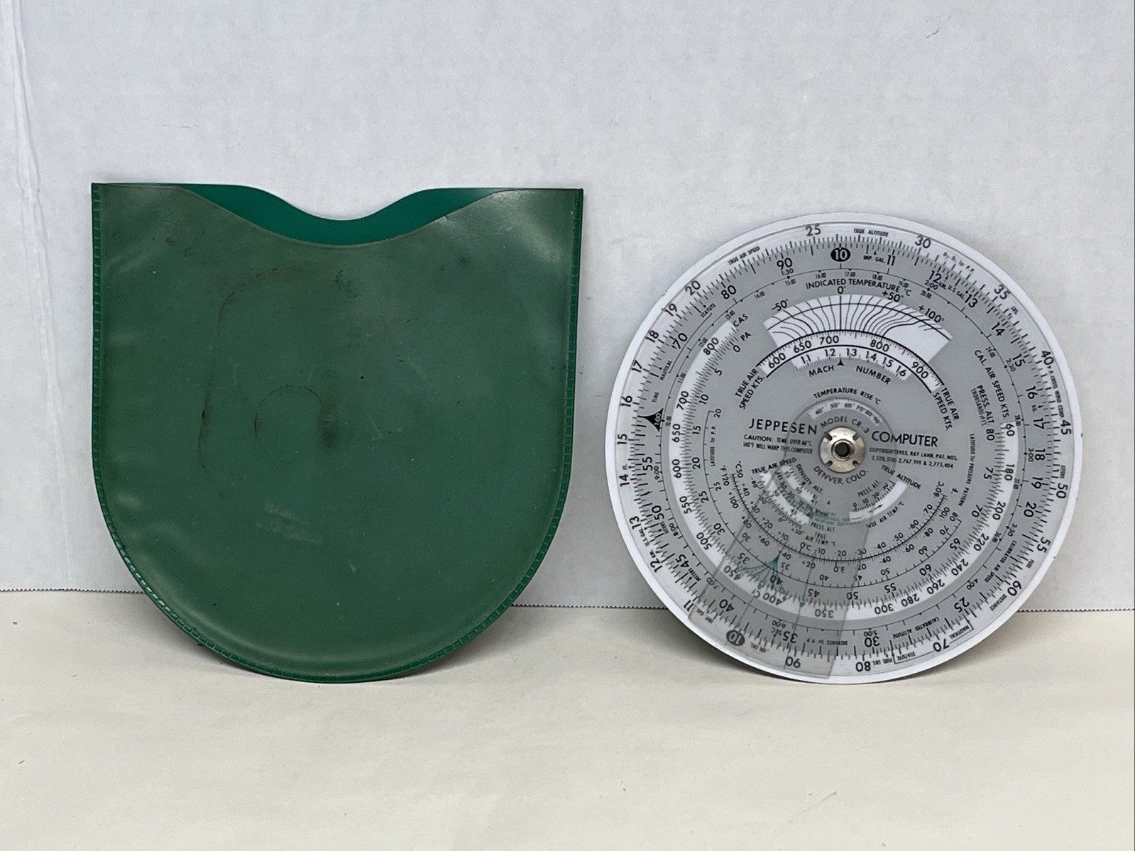 Jeppesen Model CR-3 Flight Computer Circular Slide Rule w Case