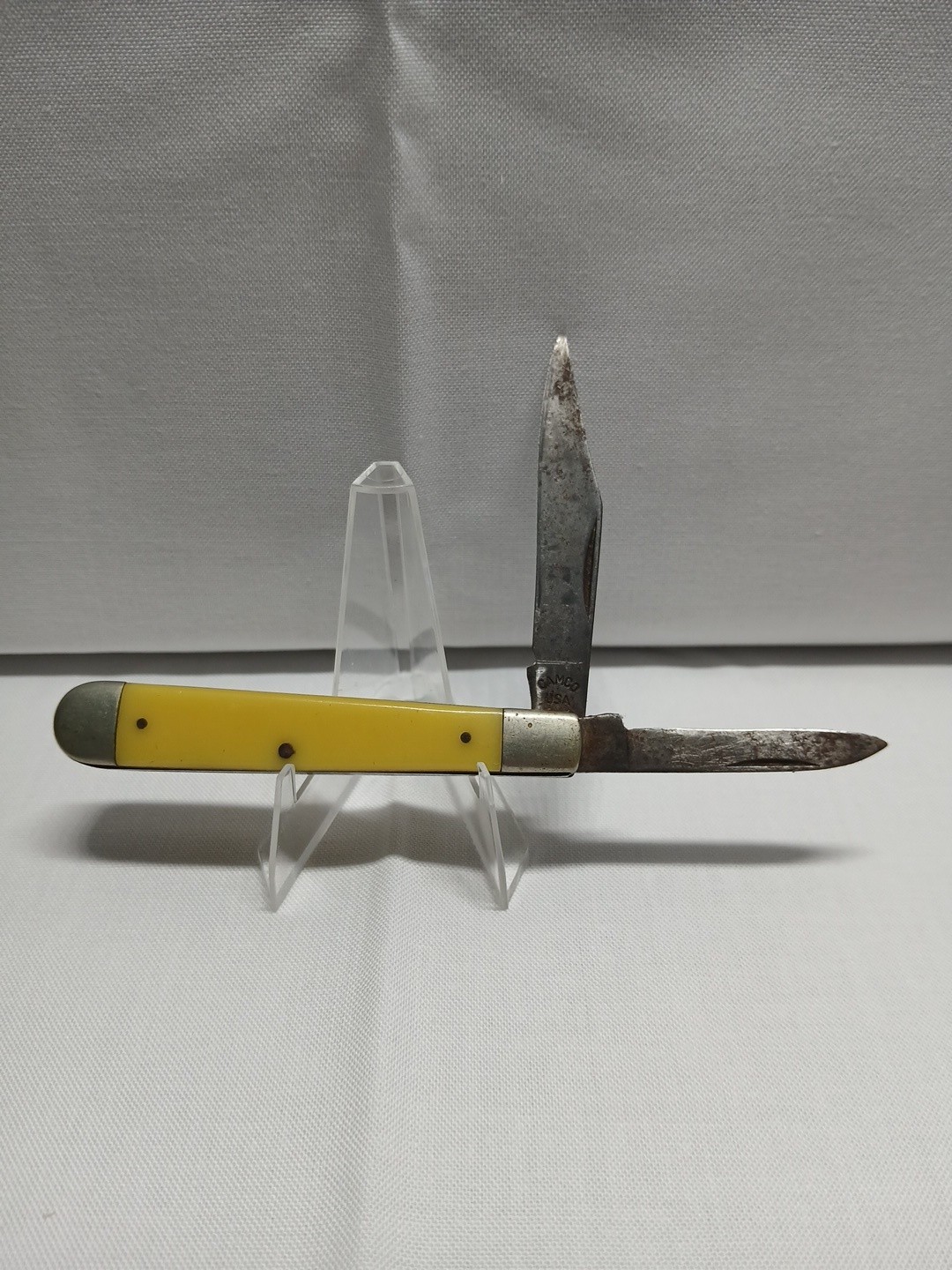Camco USA Folding Pocket Knife Old Vintage 2 Blade Yellow In Color