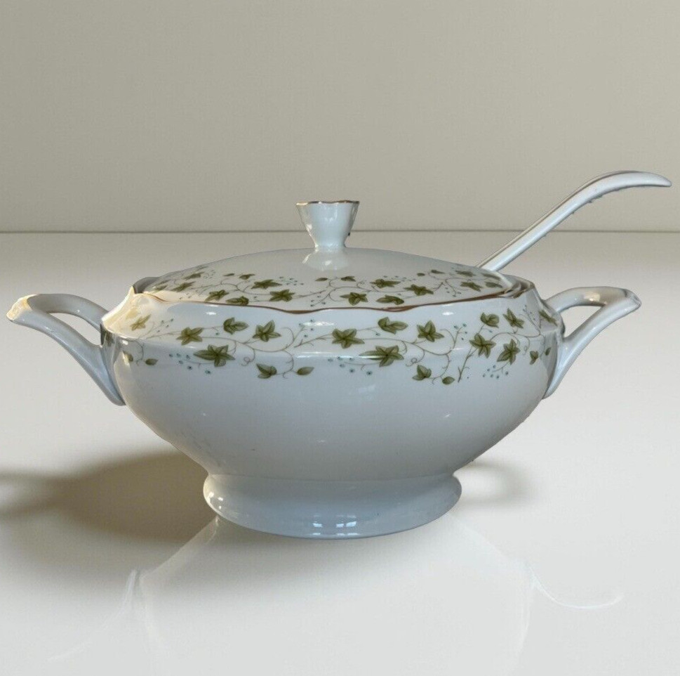 Soup Tureen w/ Ladle Diana Pattern by Favolina Karolina Poland - Great Condition Soup Tureen w/ Ladle Diana Pattern by Favolina Karolina Poland - Great Condition