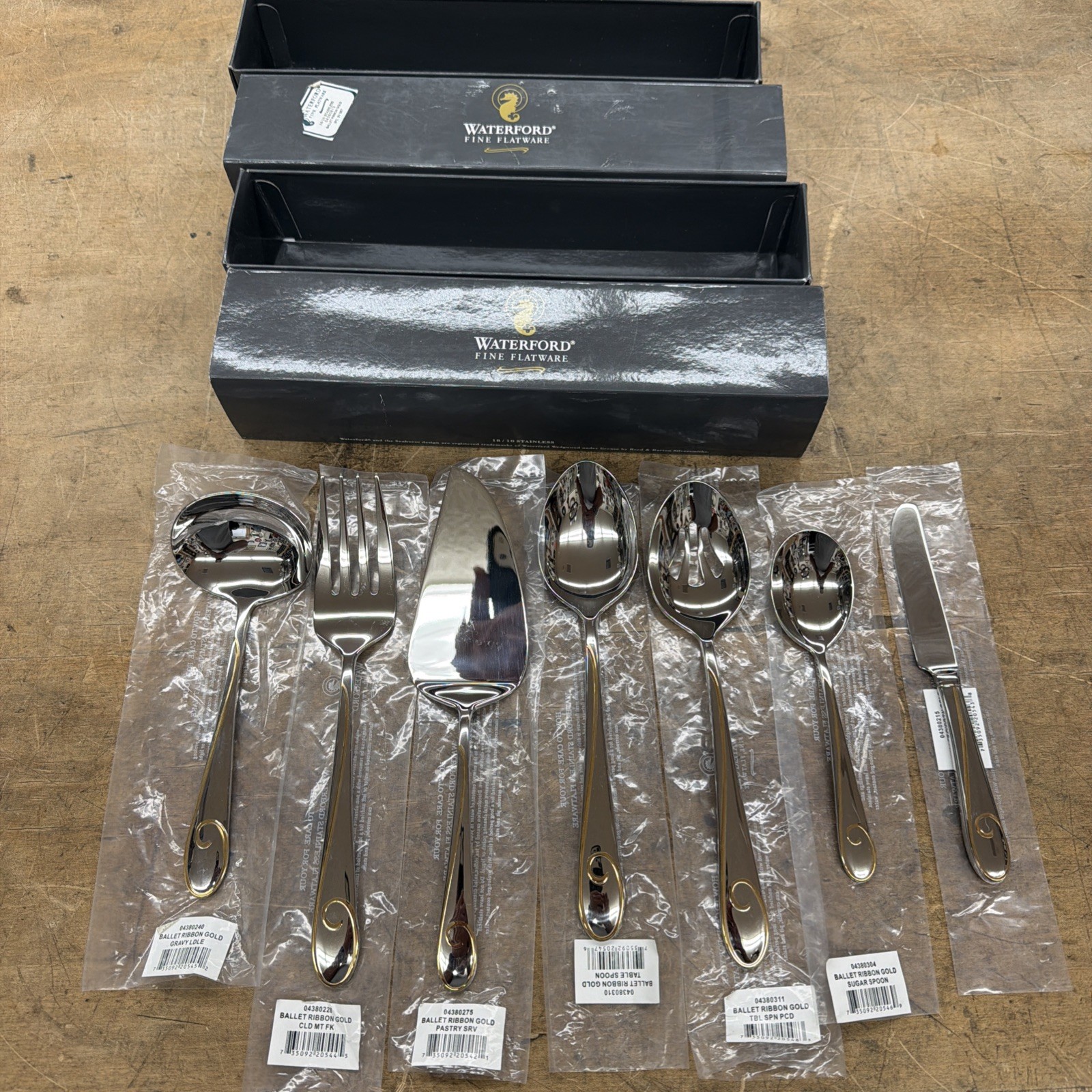 Waterford Ballet Ribbon Gold 7 Piece Flatware New, Open Box