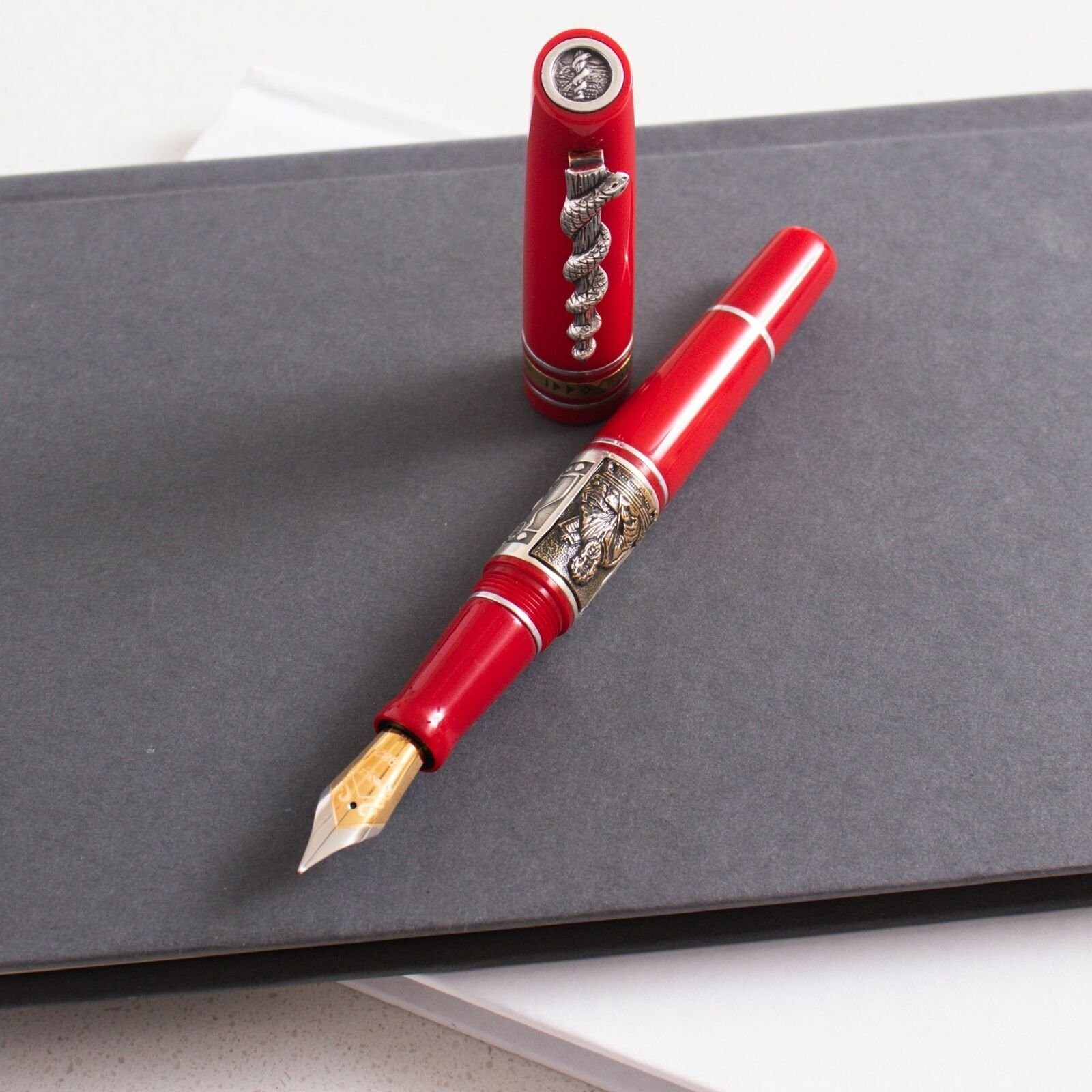 Marlen Hippocrates Fountain Pen Dedicated to the World of Doctors | Red