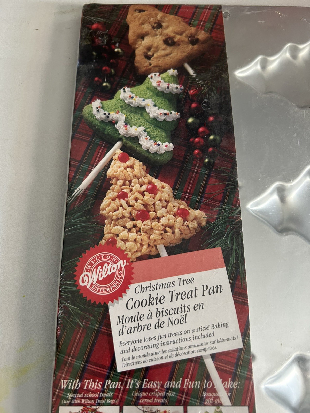 Wilton Christmas Tree Cookie Treat Pan, New, 6 Cavity