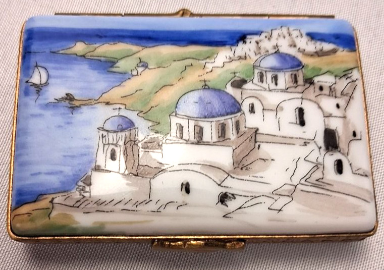 Vtg Limoges Peint Main Trinket Box Postcard Souvenir de Santorini Greece Heart