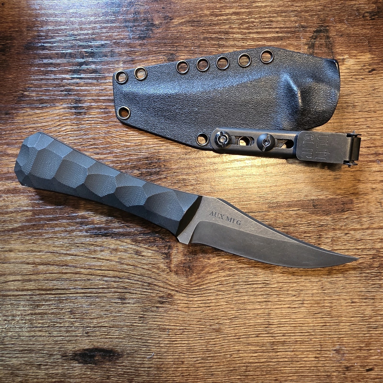 Auxiliary Manufacturing Pocket Bowie XL in AEB-L 
