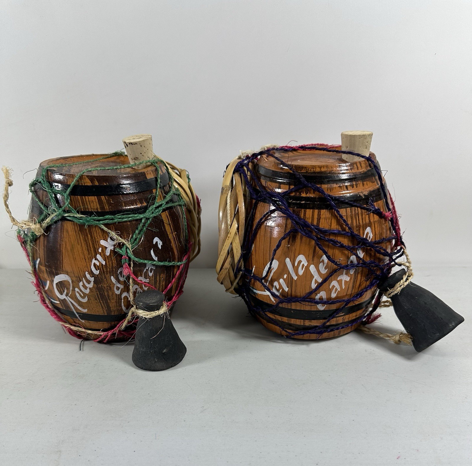 Vintage Cancun Mexico Terra Cotta 2pc Barrell Hand Painted Souvenir Decoration