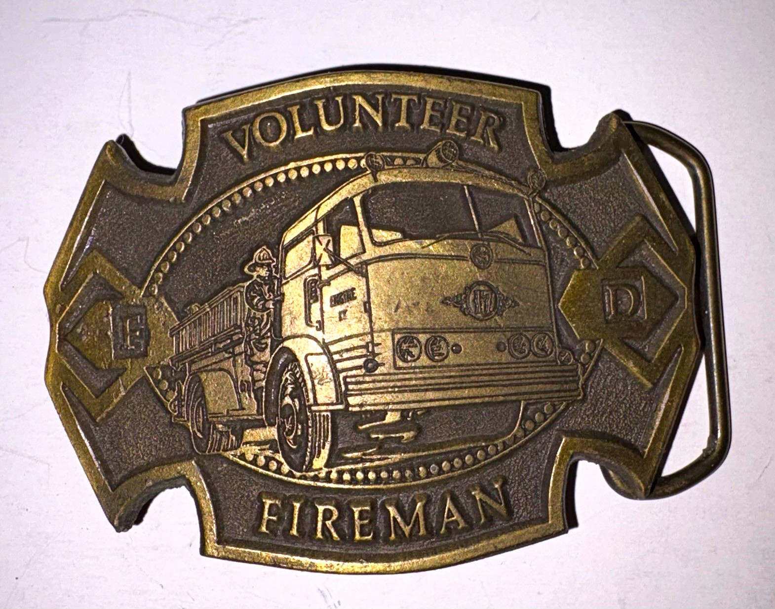 Vintage volunteer Fireman Fire Truck Belt Buckle, Firefighting & Rescue