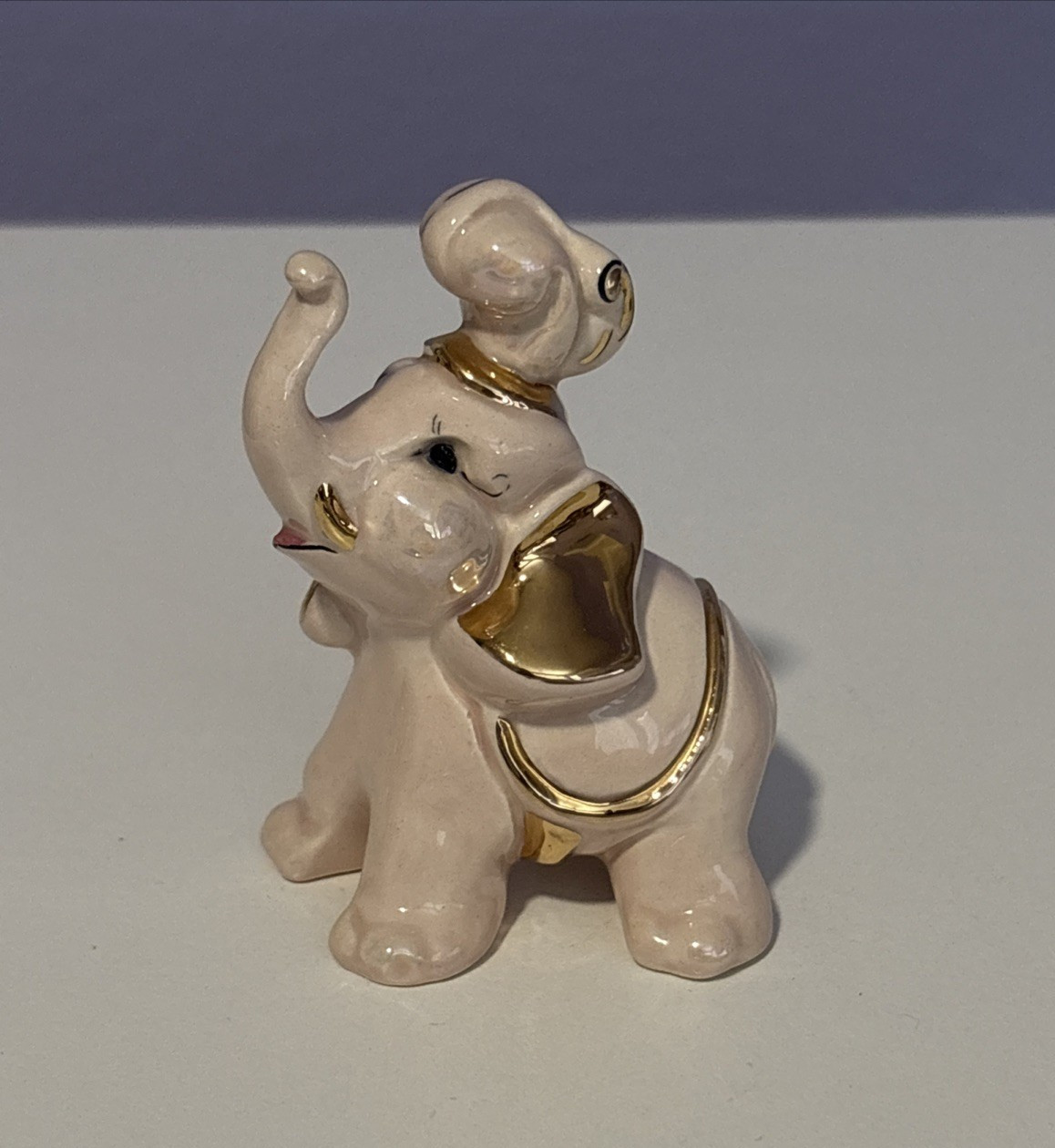 Rare Vtg Porcelain Pink Iridescent Elephant Figurine Gold Ears & Trim Dumbo 3.5