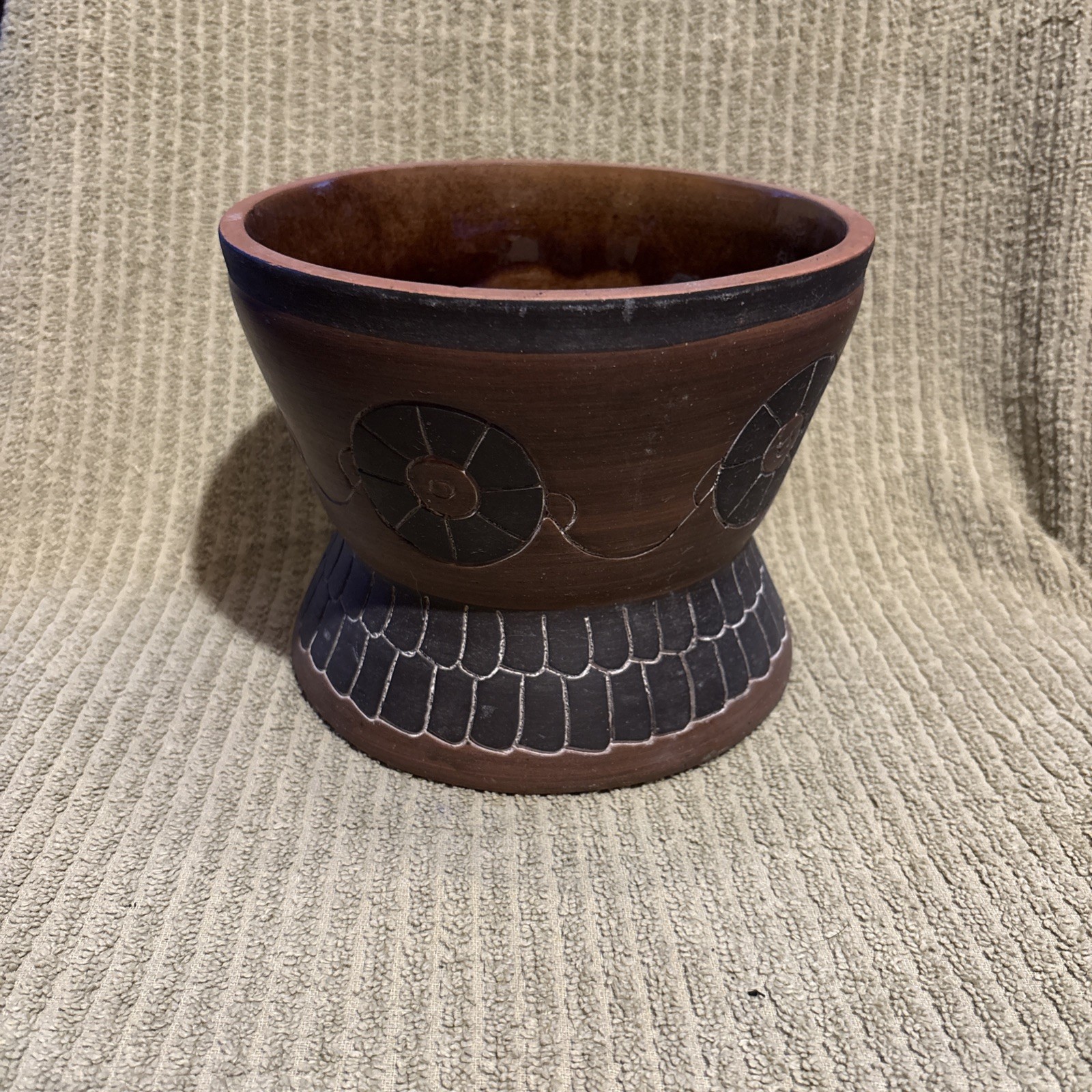 Vintage Leopoldo De Mexico Pottery Planter 