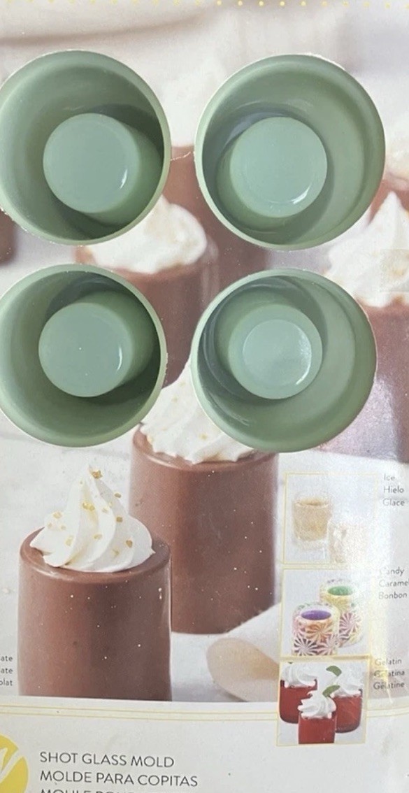 Wilton Round Silicone Shot Glass Mold, 8-Cavity