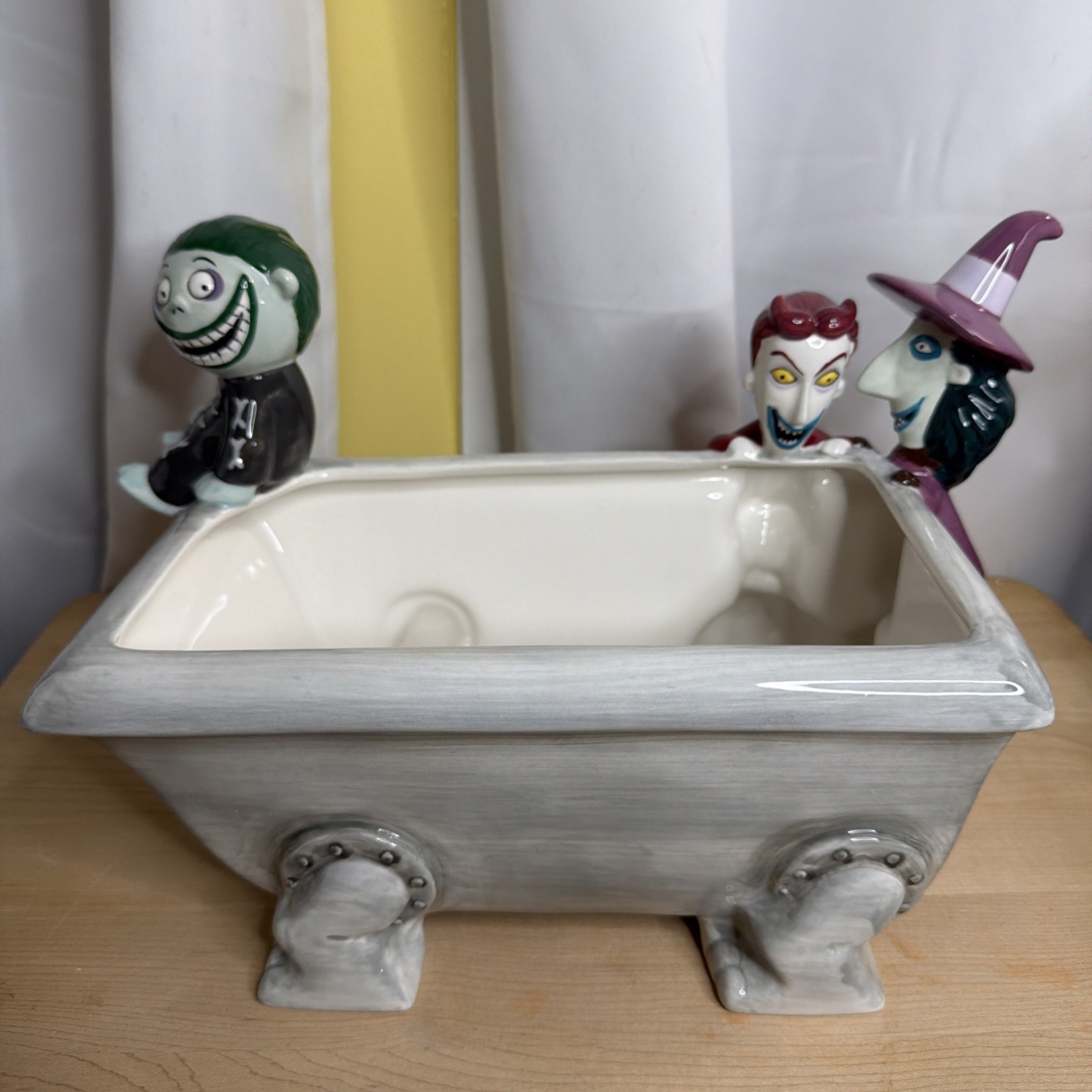 The Nightmare Before Christmas Candy Bowl Bathtub Lock Shock Barrel New Org 2013