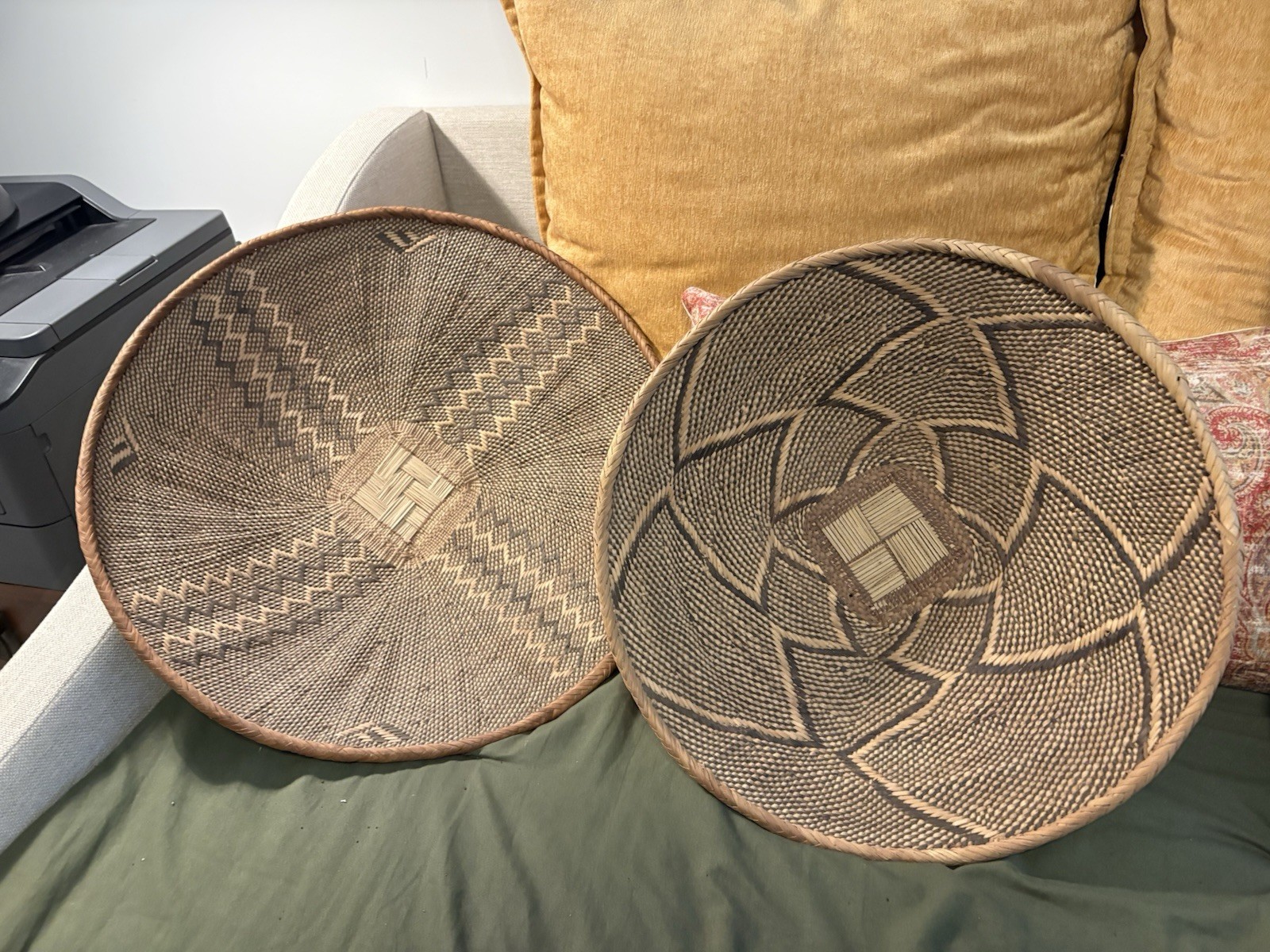 Set of 2 Vintage African Tonga Baskets Handwoven Wall Decor Zimbabwe 19” & 15.5” Set of 2 Vintage African Tonga Baskets Handwoven Wall Decor Zimbabwe 19” & 15.5”