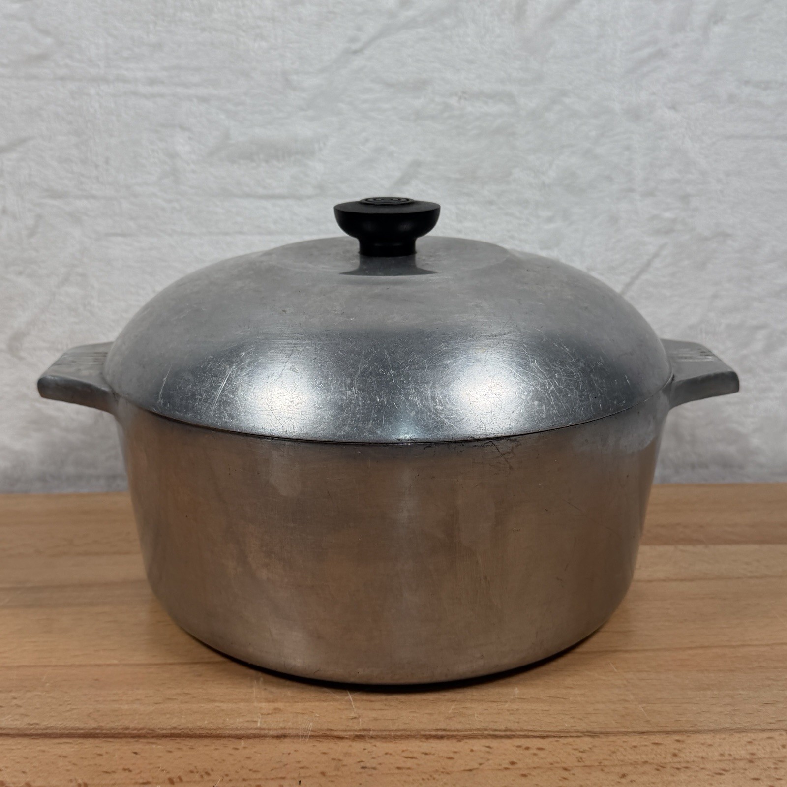 Vintage Wagner Ware Sidney 0 Magnalite 4248-P 5 Quart Dutch Oven Vintage Wagner Ware Sidney 0 Magnalite 4248-P 5 Quart Dutch Oven