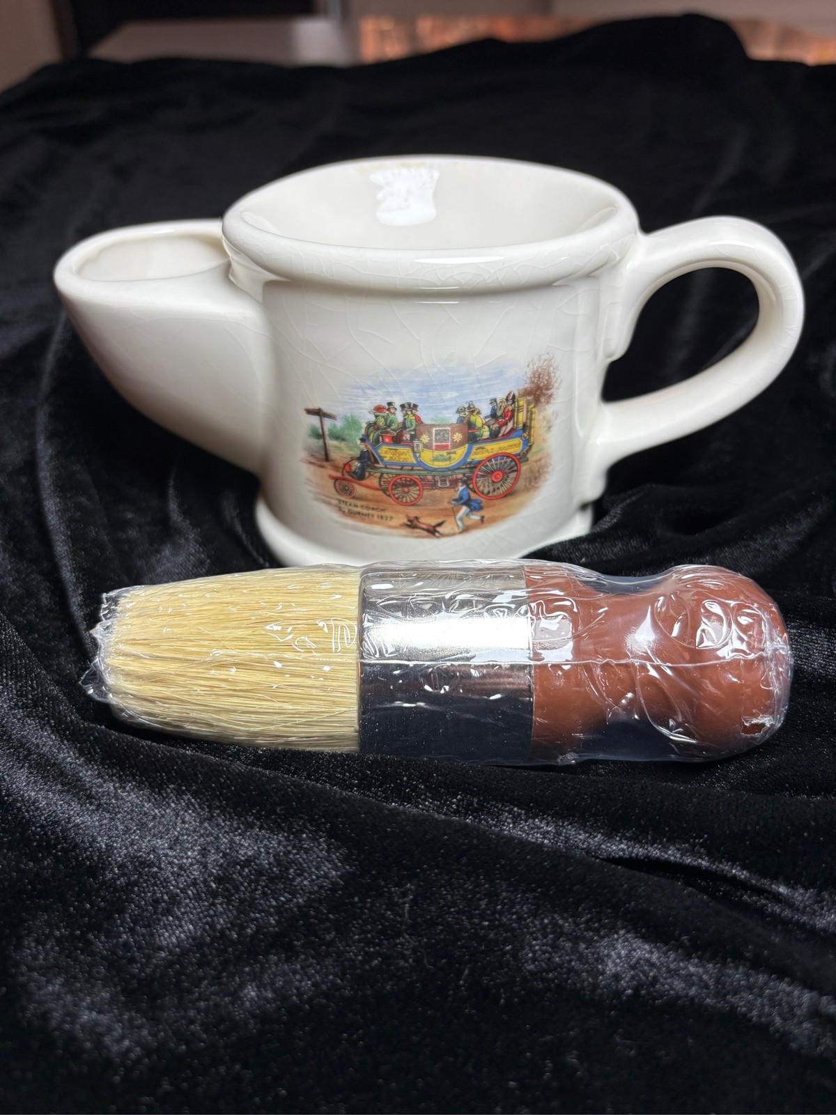 Vintage Foley James Kent Shaving Scuttle Mug and Brush Set England Vintage Foley James Kent Shaving Scuttle Mug and Brush Set England