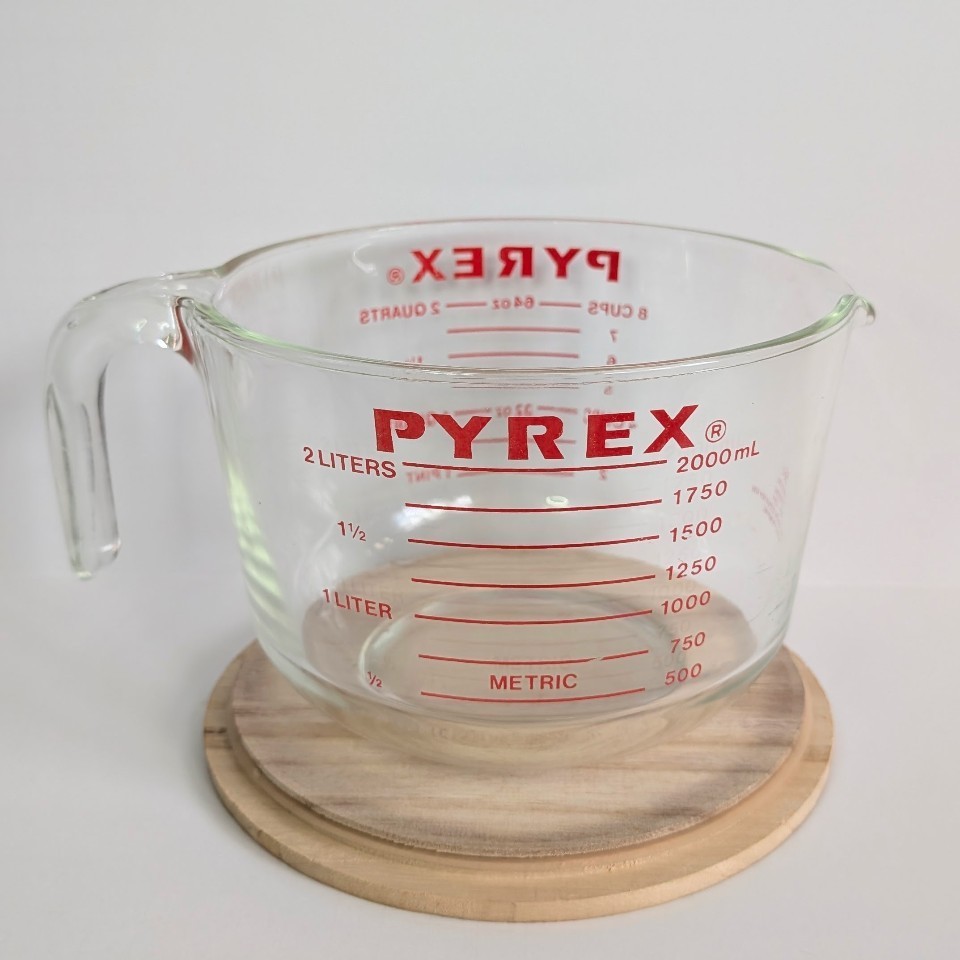 Vtg Pyrex Measuring 8 Cup Glass 64oz Red Lettering 2 Qt Batter Bowl Corning USA Vtg Pyrex Measuring 8 Cup Glass 64oz Red Lettering 2 Qt Batter Bowl Corning USA