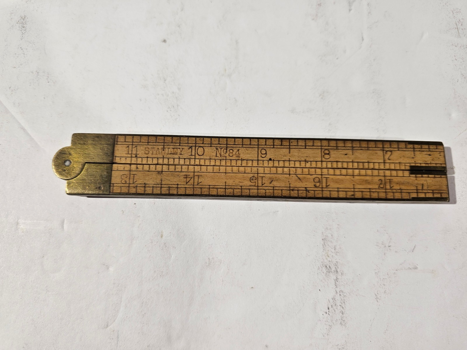 Stanley No 84 Carpenter's Rule - Boxwood 2 ft / 4 fold (1890 - 1915) - VG+