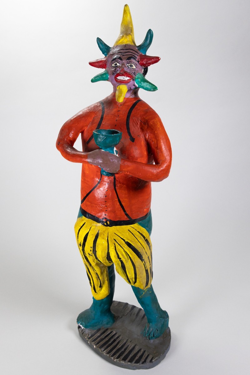 Rare Vintage Candelario Medrano Signed Mexican Court Jester Pottery Sculpture