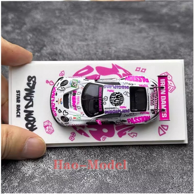 SR 1:64 Porsche 911 GT3 R Green Diecast Alloy Collectible Hobby Adult Car Model