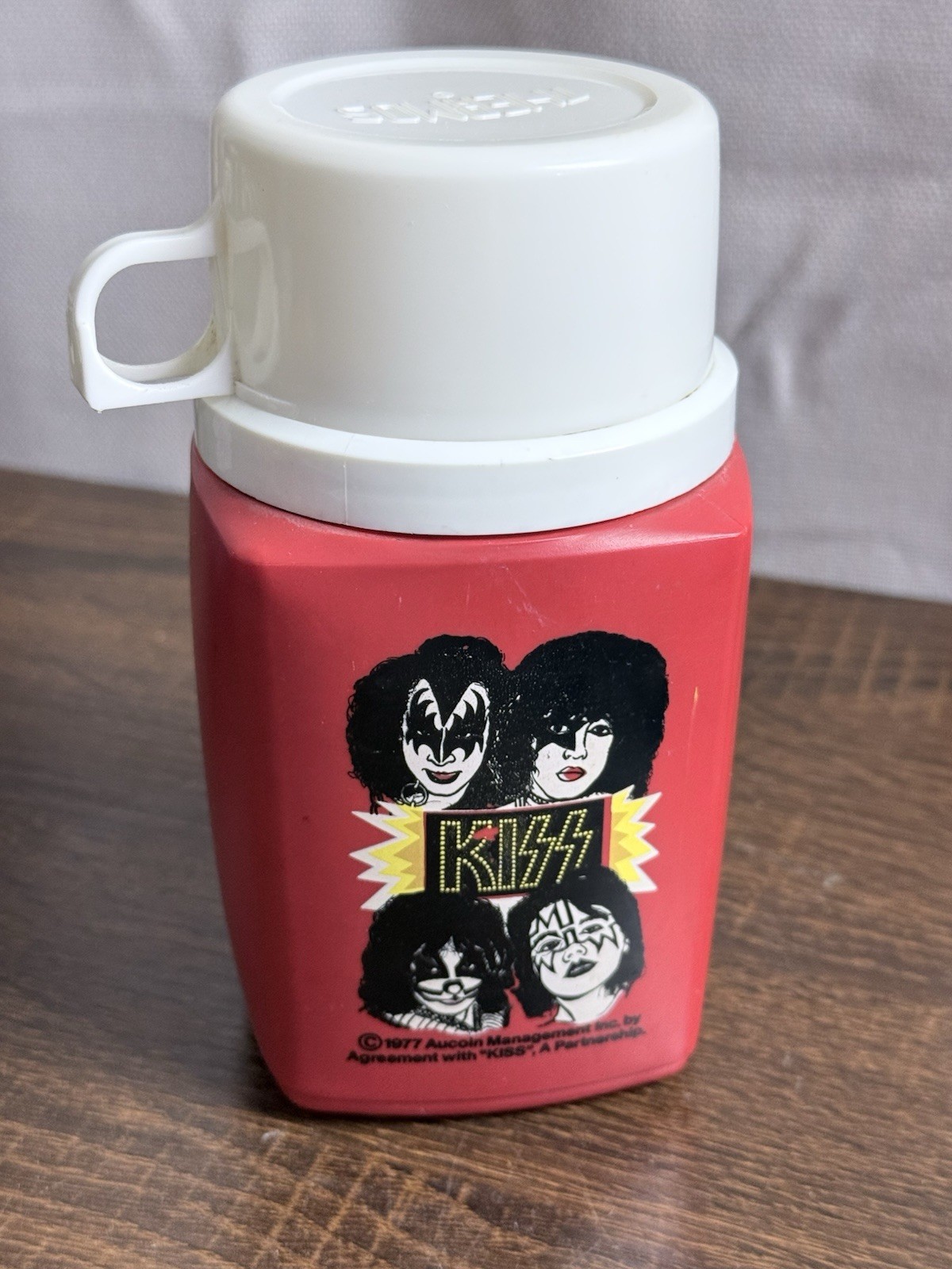 Vintage 1977 KISS Thermos Division Red Plastic Thermos No. 7413-2 Rock Band