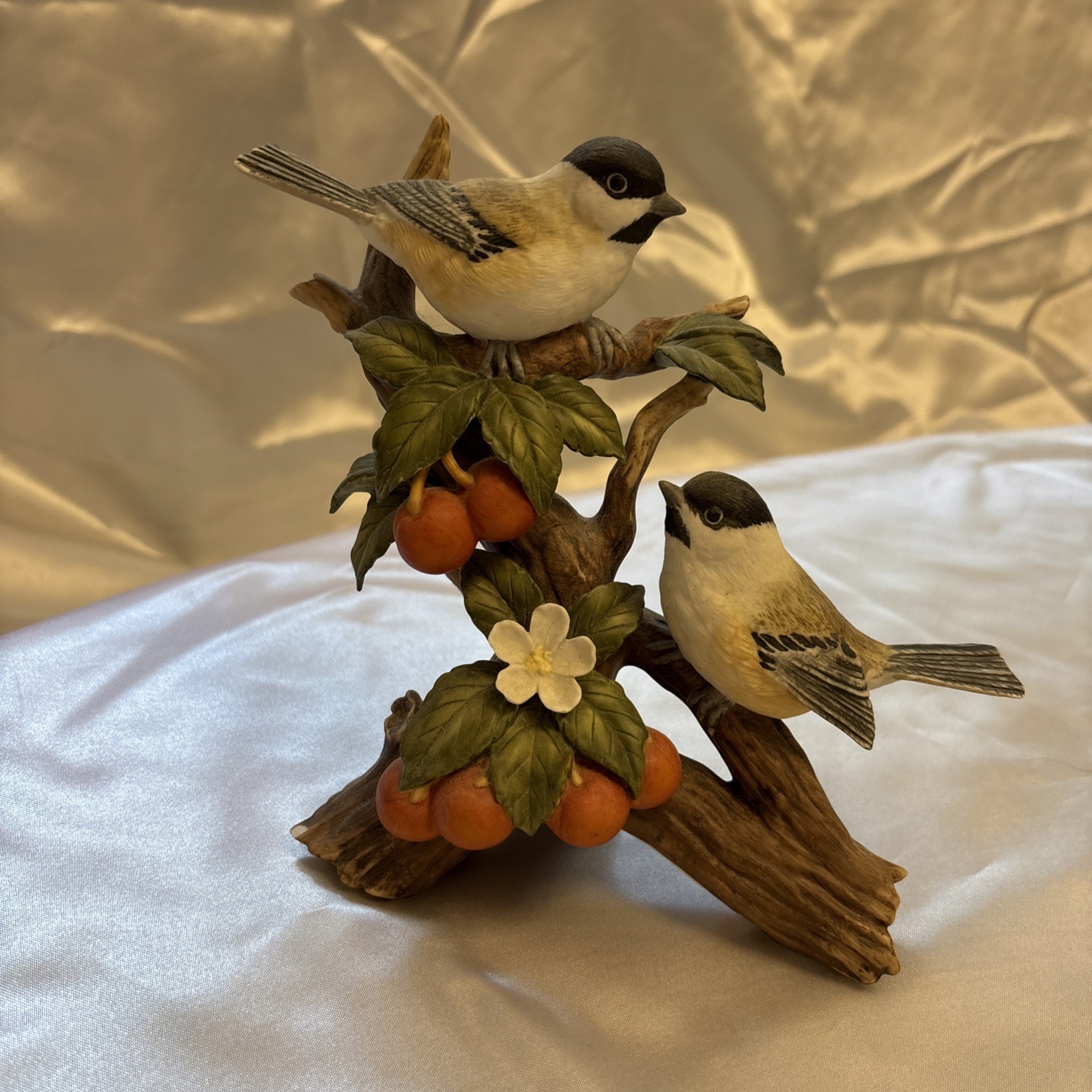 Home Interiors Chickadee With Fruit Masterpiece Porcelain 2002 Made In Malaysia