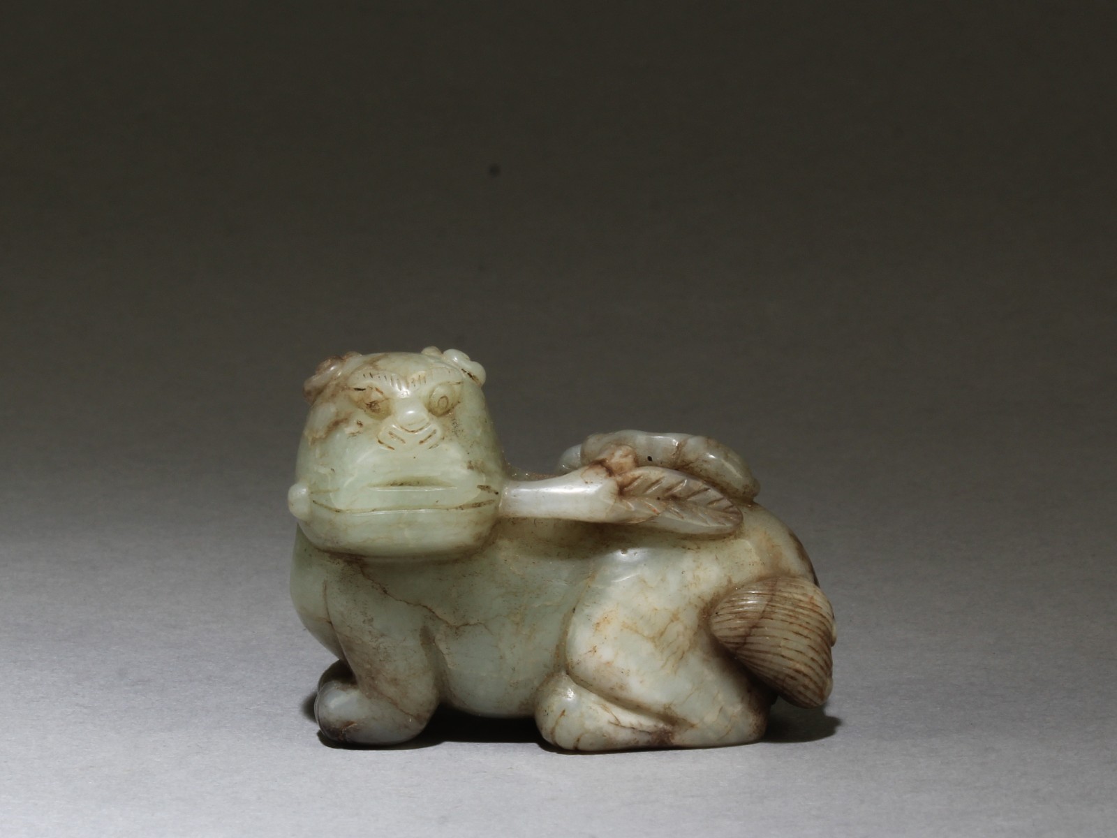 Chinese Carved Jade Mythical Beast Ornament, Ming Dynasty