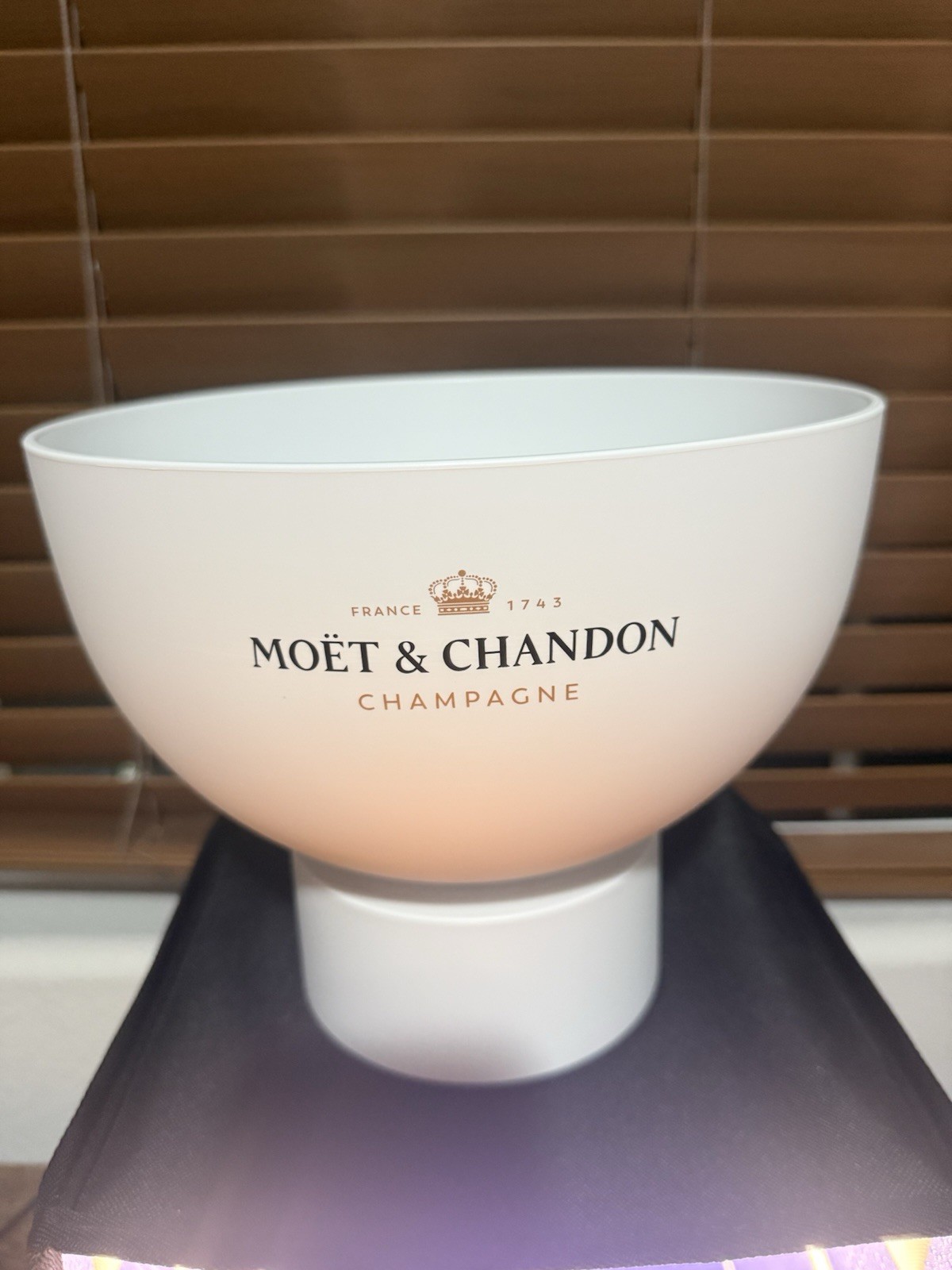 Moët Chandon Champagne White Great Bubble Ice Bucket NEW - 2 Available