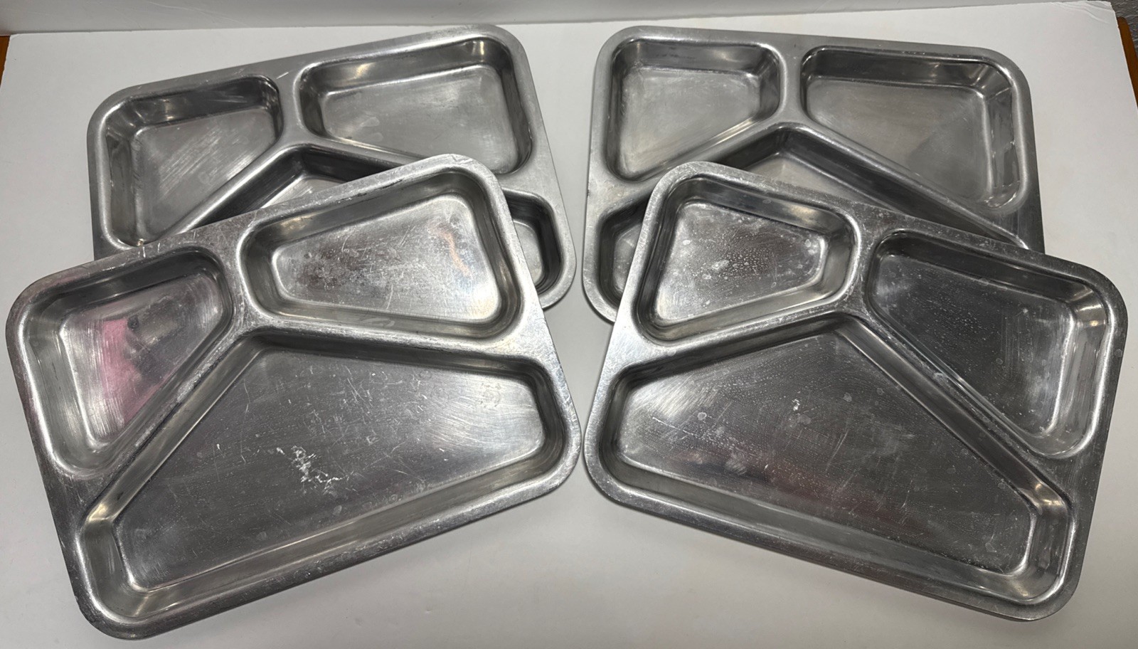 VTG Cavalier Nasco Aluminum Divided 3-Section Serving Tray Plates Set 4 Camping