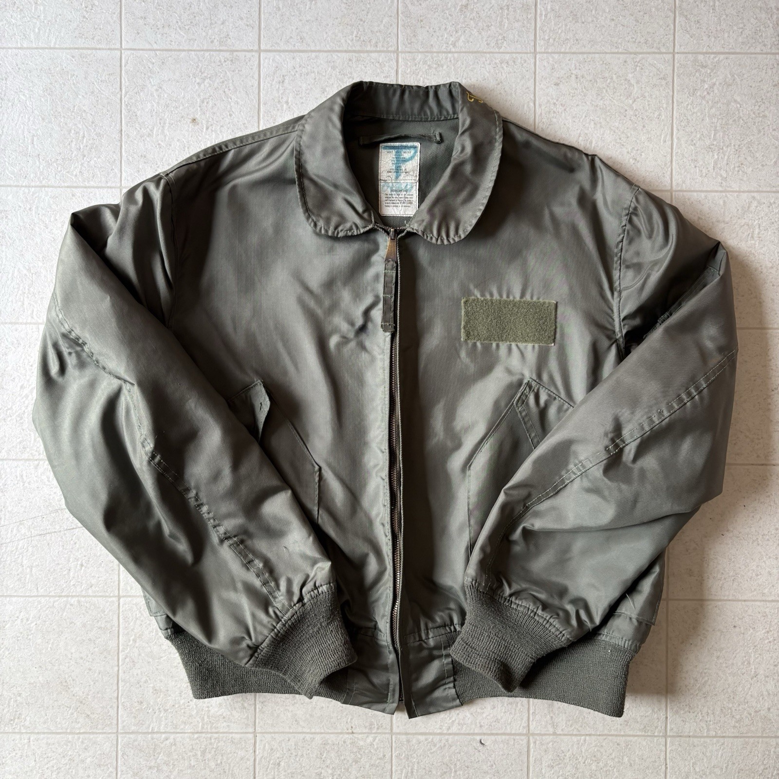 Vintage 1980s Alpha Industries flyers jacket CWU-36P men’s X-Large Embroidered Vintage 1980s Alpha Industries flyers jacket CWU-36P men’s X-Large Embroidered