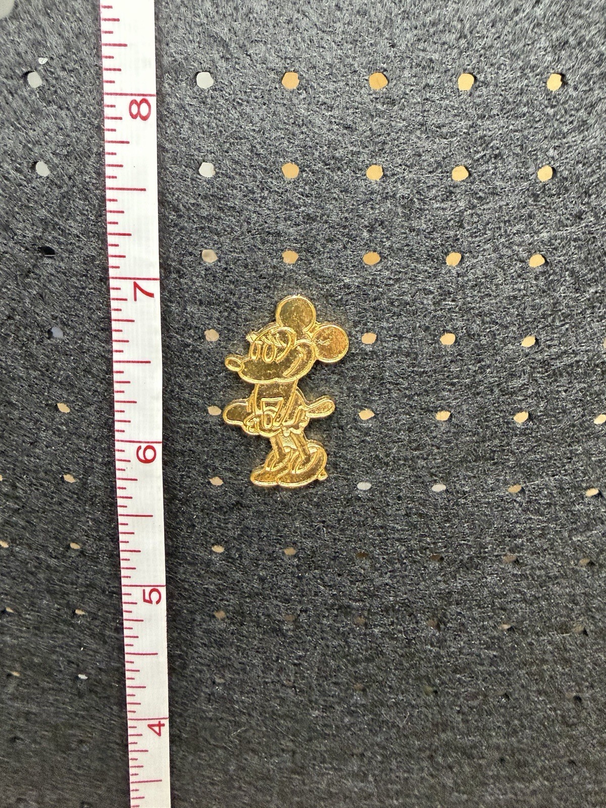 Vintage Walt Disney Productions Minnie Mouse Gold Tone Lapel Pin Disney