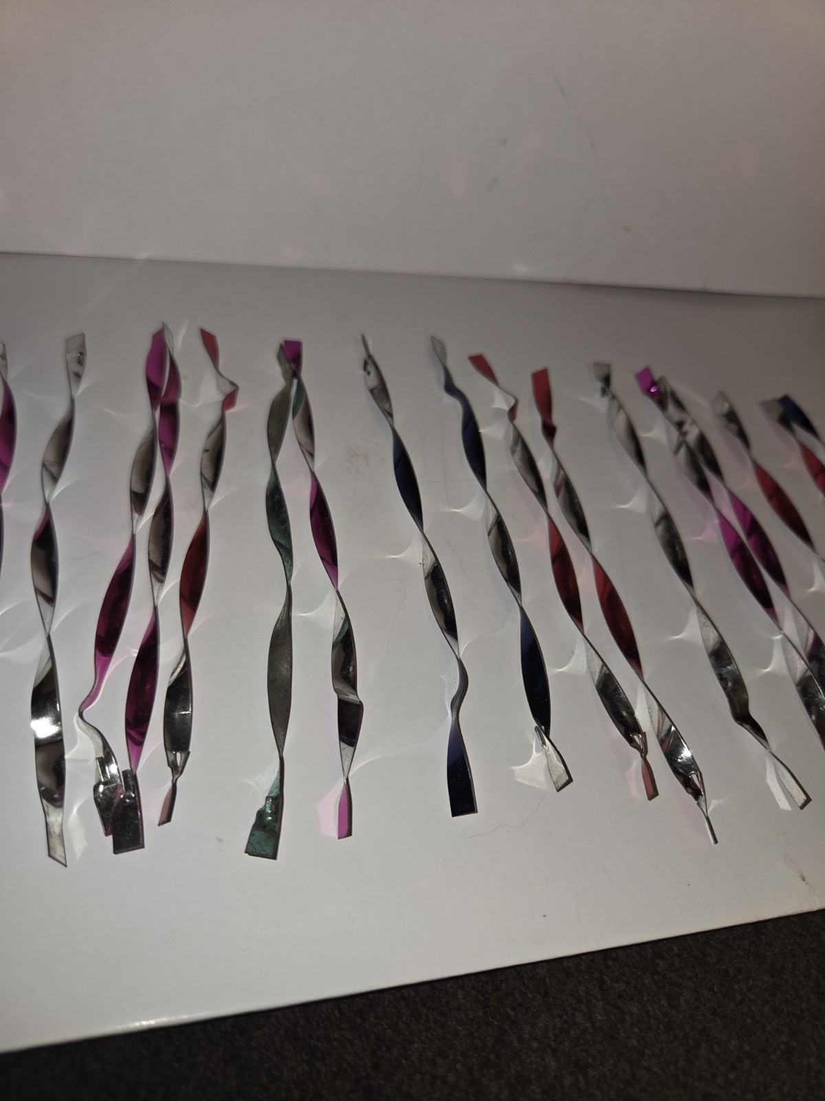 25 Vintage Diamond Ray Jeweled Icicles Twisted Metal Christmas Ornaments 4\