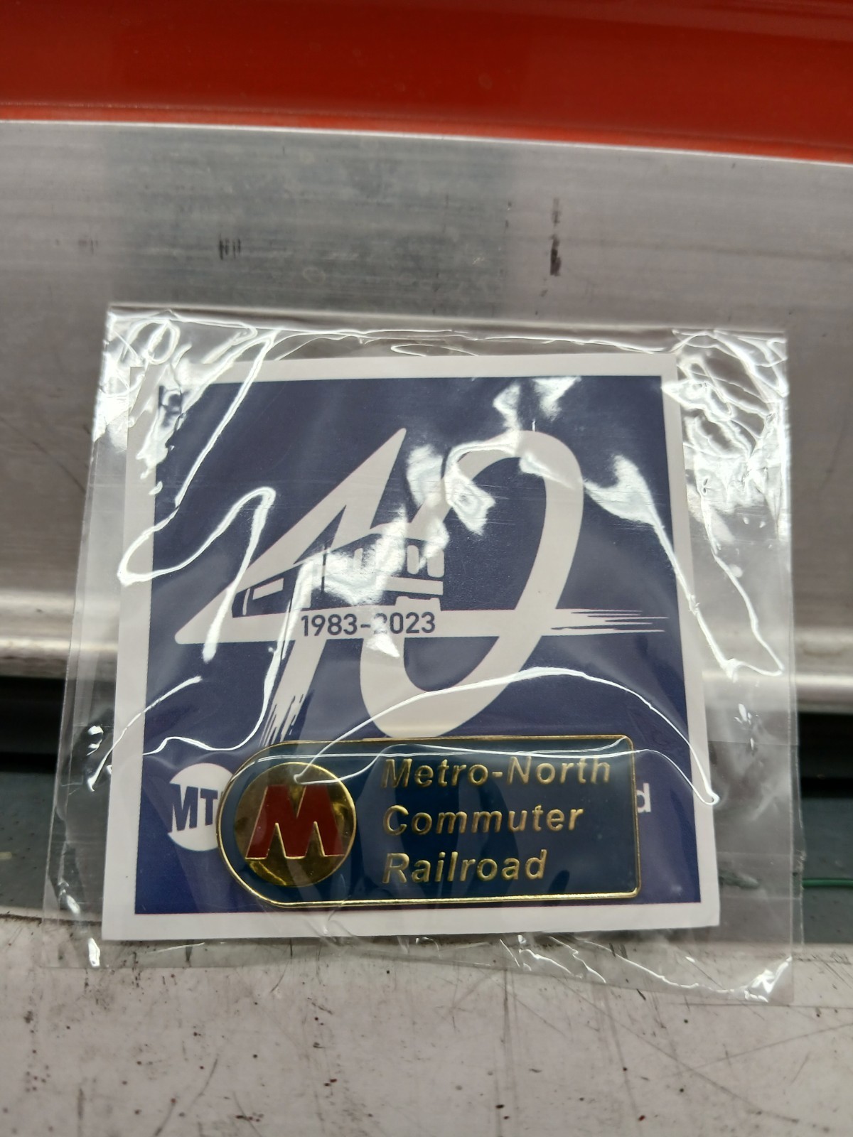Vintage-Retro MTA Metro-North Railroad Commemorative 40th Anniv. Pin 1983-2023