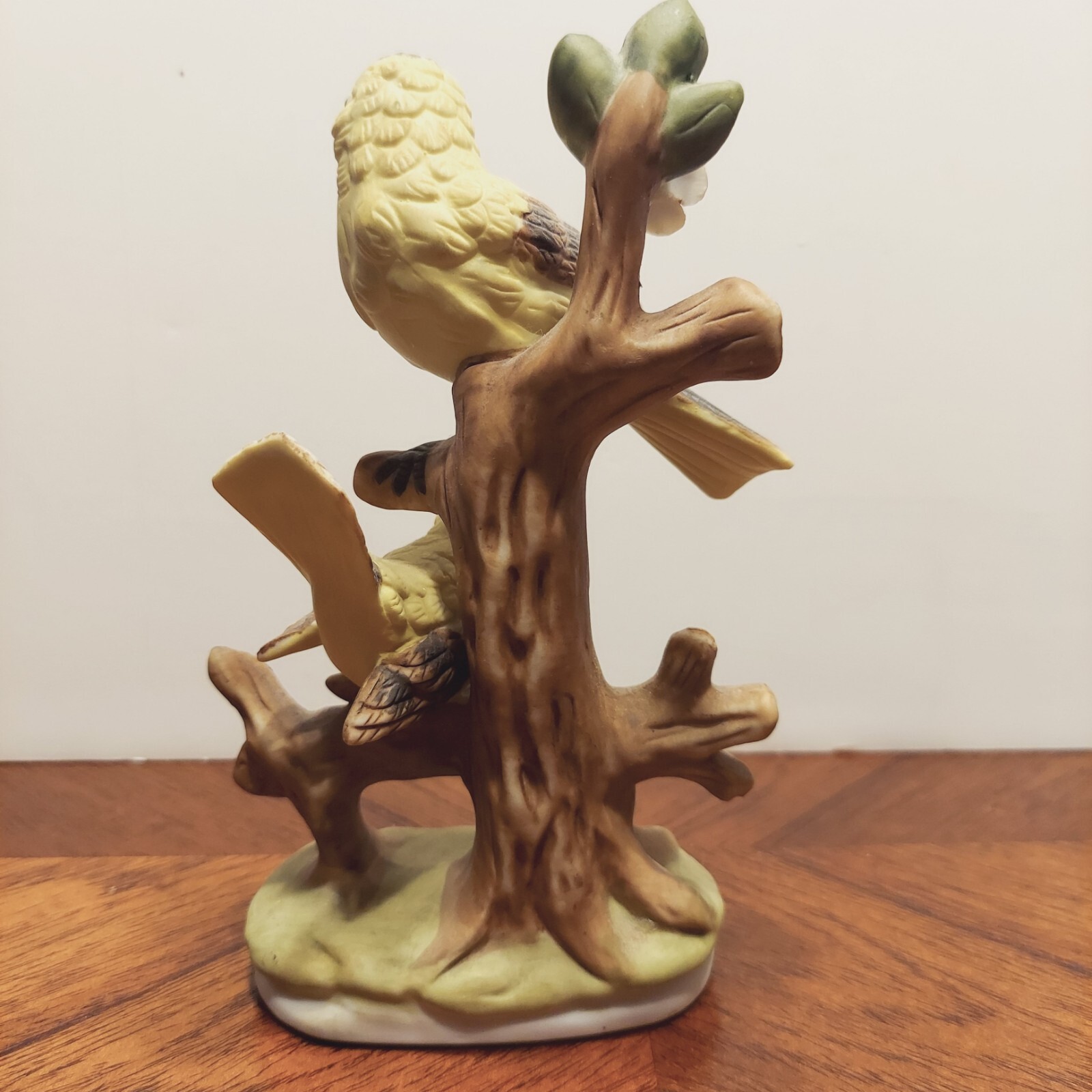 VINTAGE LEFTON? PORCELAIN YELLOW BIRDS - BIRD FIGURINE 7\