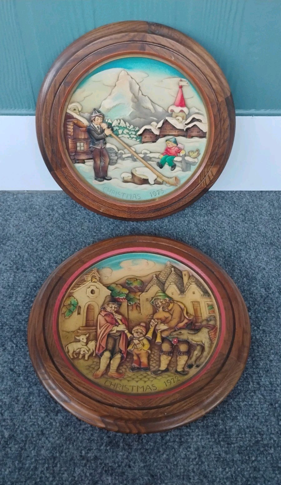 VTG ANRI Christmas 1972 & 1973 Plaques Hand Carved & Painted in Italy Solid Wood