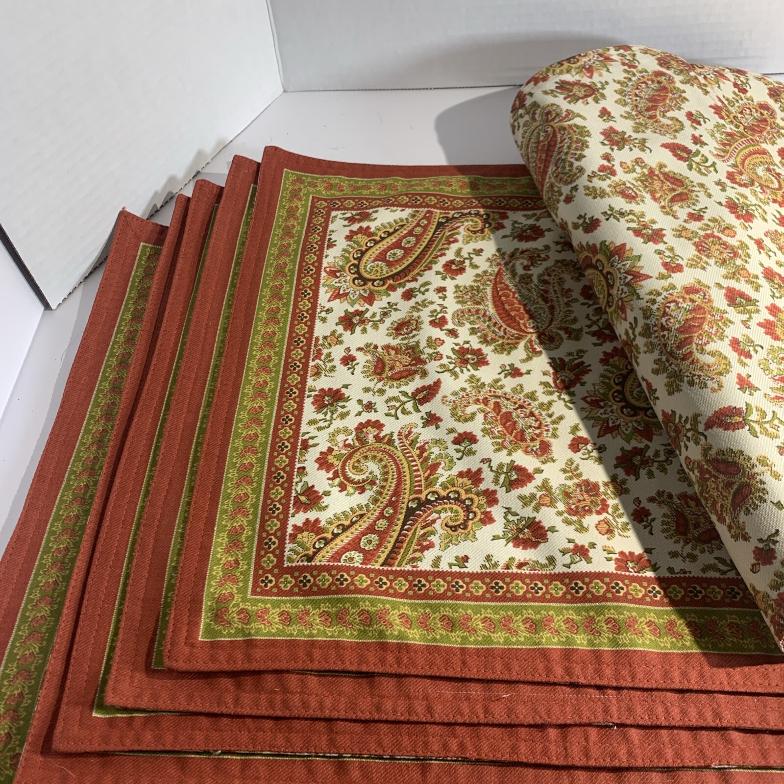 Vtg Paisley Placemat Set 8 Fall Olive Rust Gold Brown Cotton Reversible 19x13”