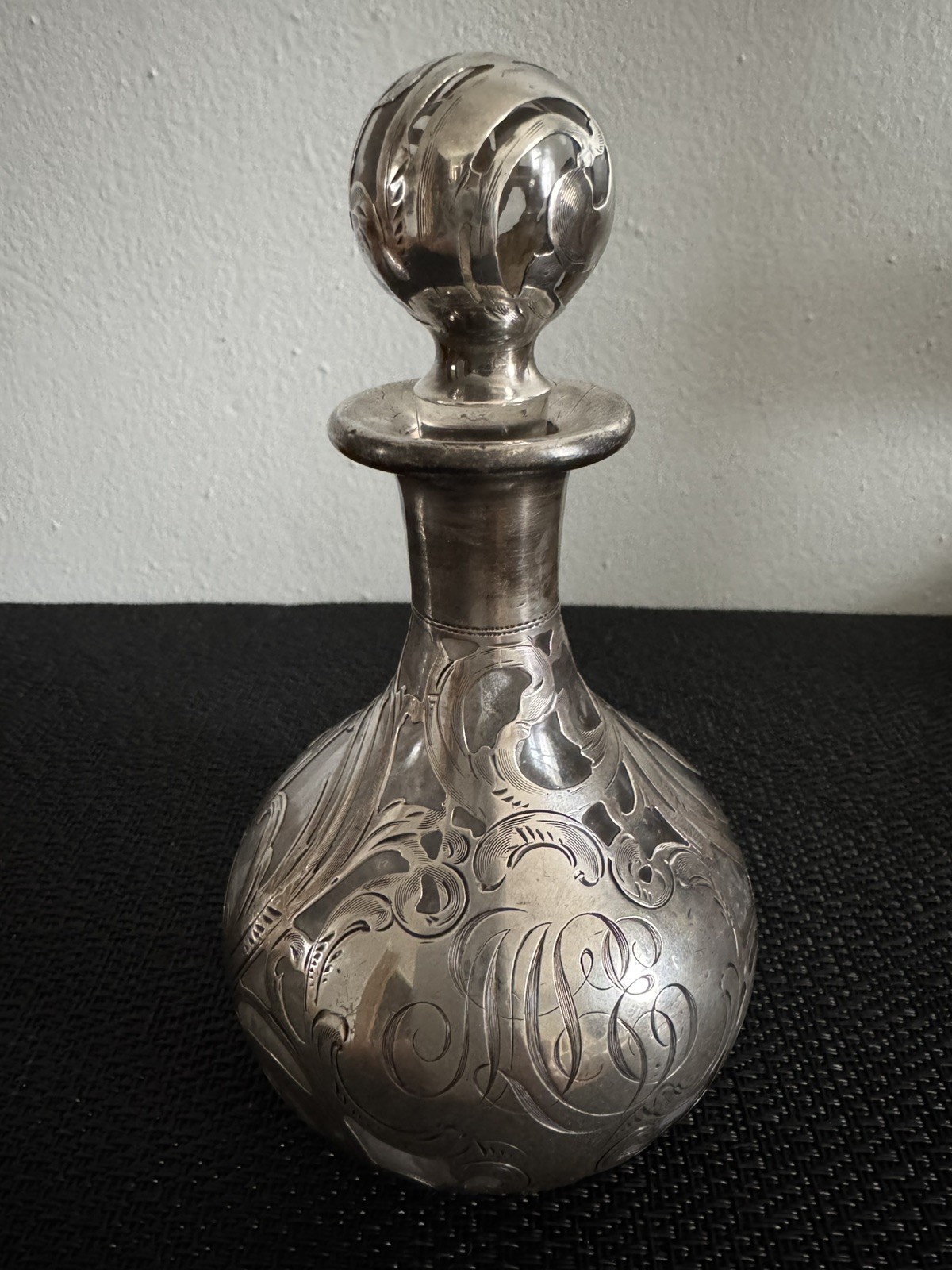 Antique Alvin .999 Silver-Overlay Engraved Glass Perfume Bottle  H5.5” 
