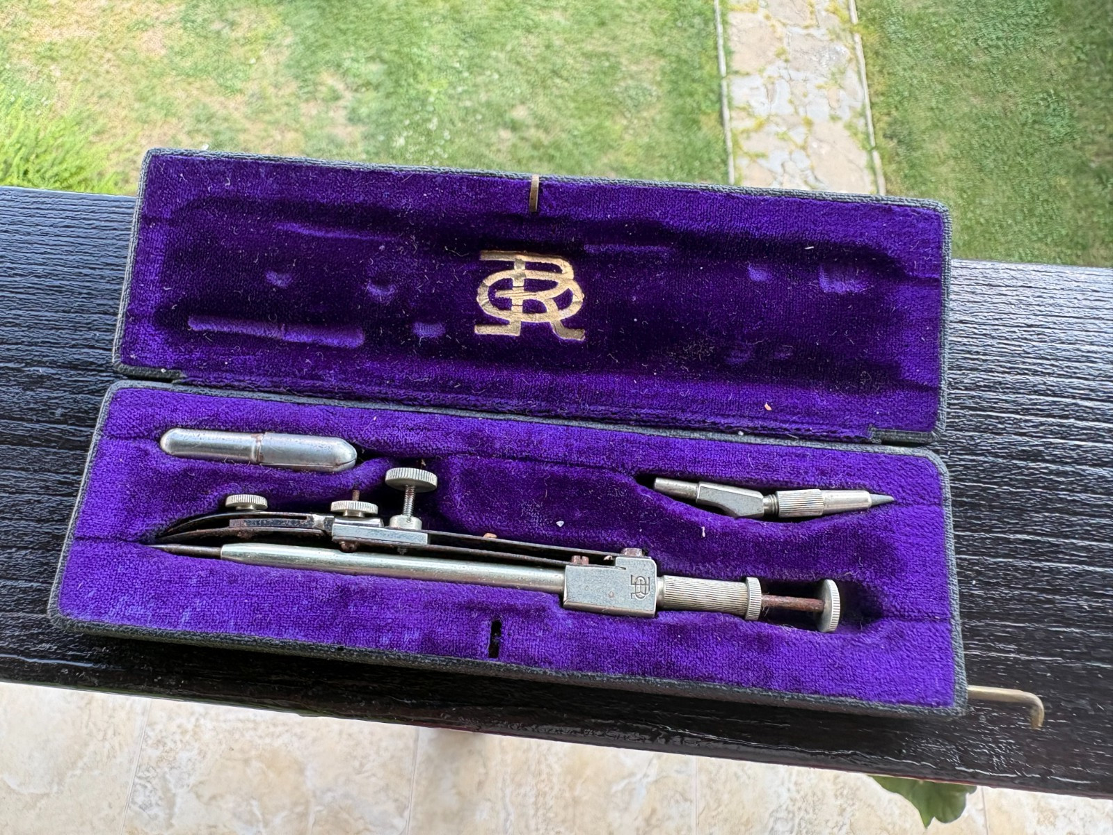 Vintage E.O. Richter Präcision Drafting Compass Set Germany w/ Case