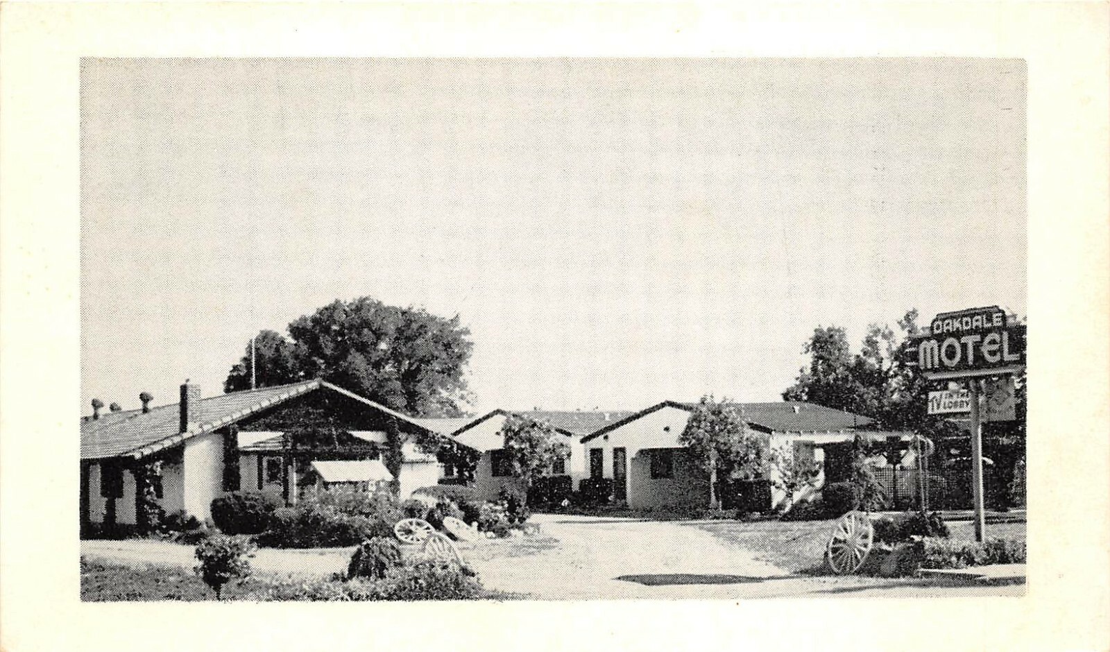 Oakdale California 1950s Postcard Oakdale Motel 