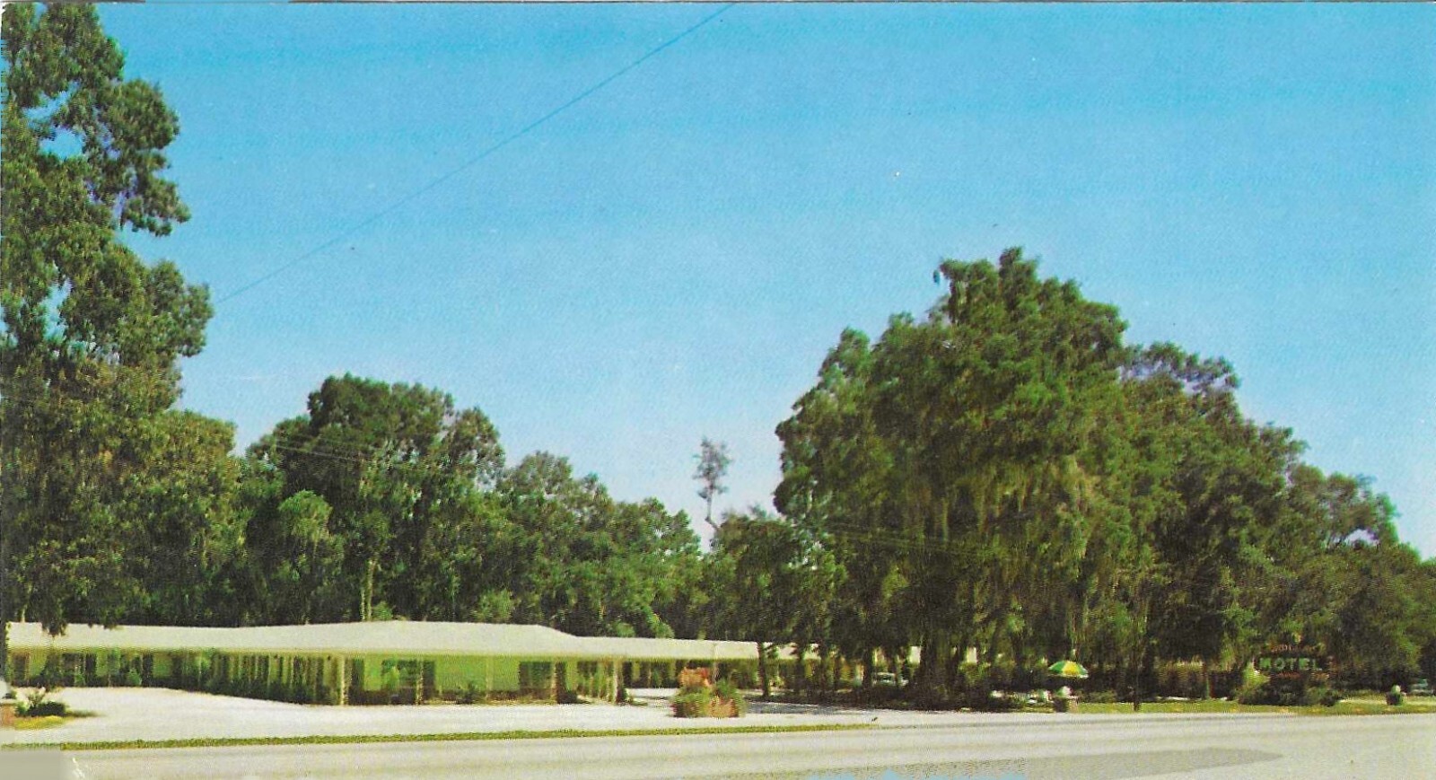 Vintage Florida Chrome Postcard Trenton Cadillac Motel Old Town Suwannee River